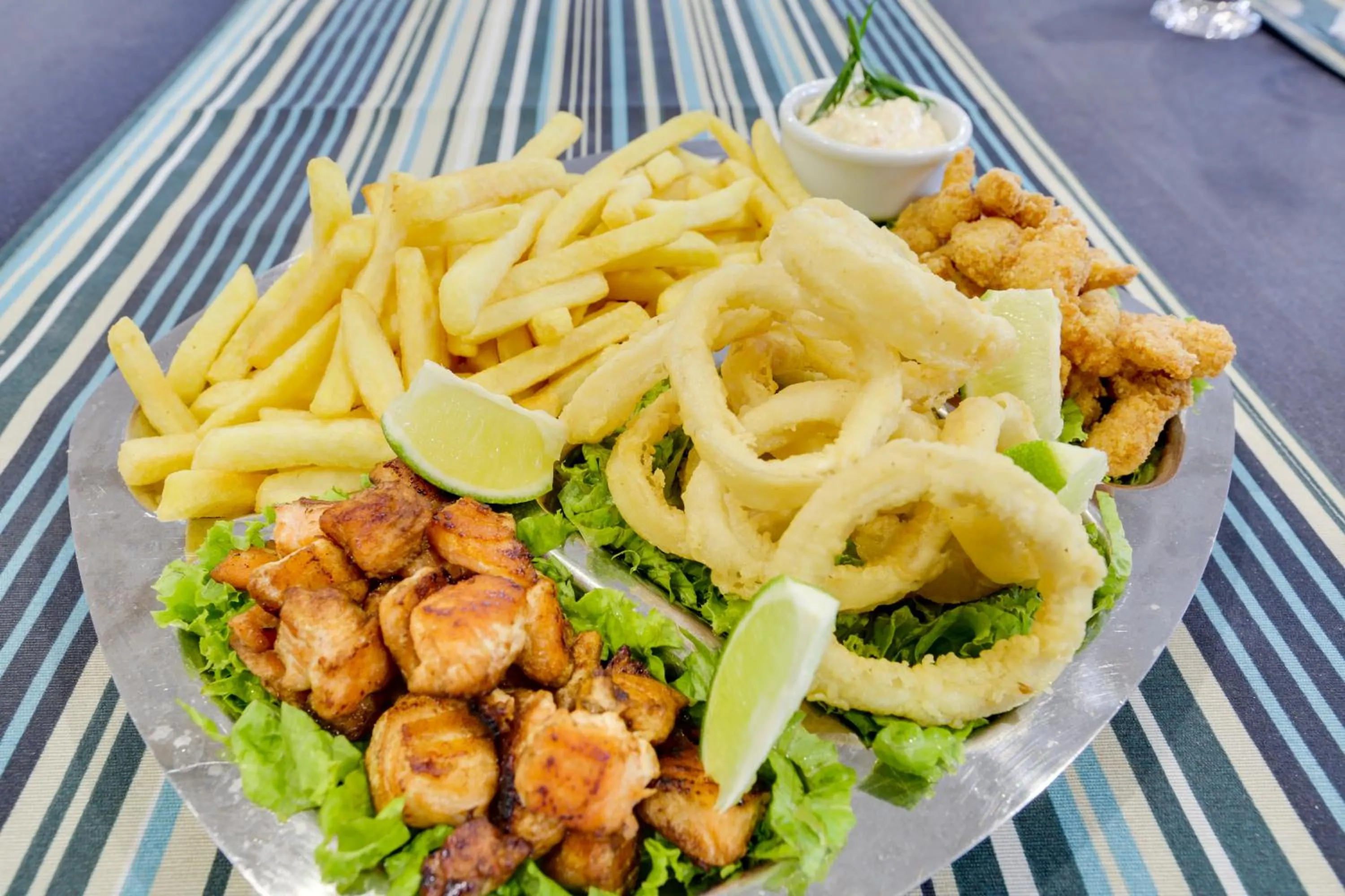 Restaurant/places to eat in Hotel San Isidro