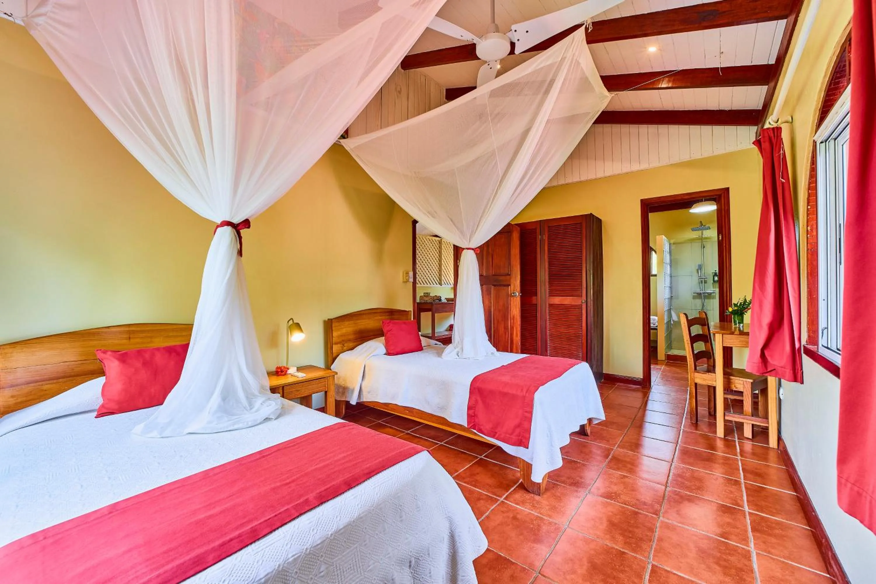 Photo of the whole room, Bed in Hotel El Encanto