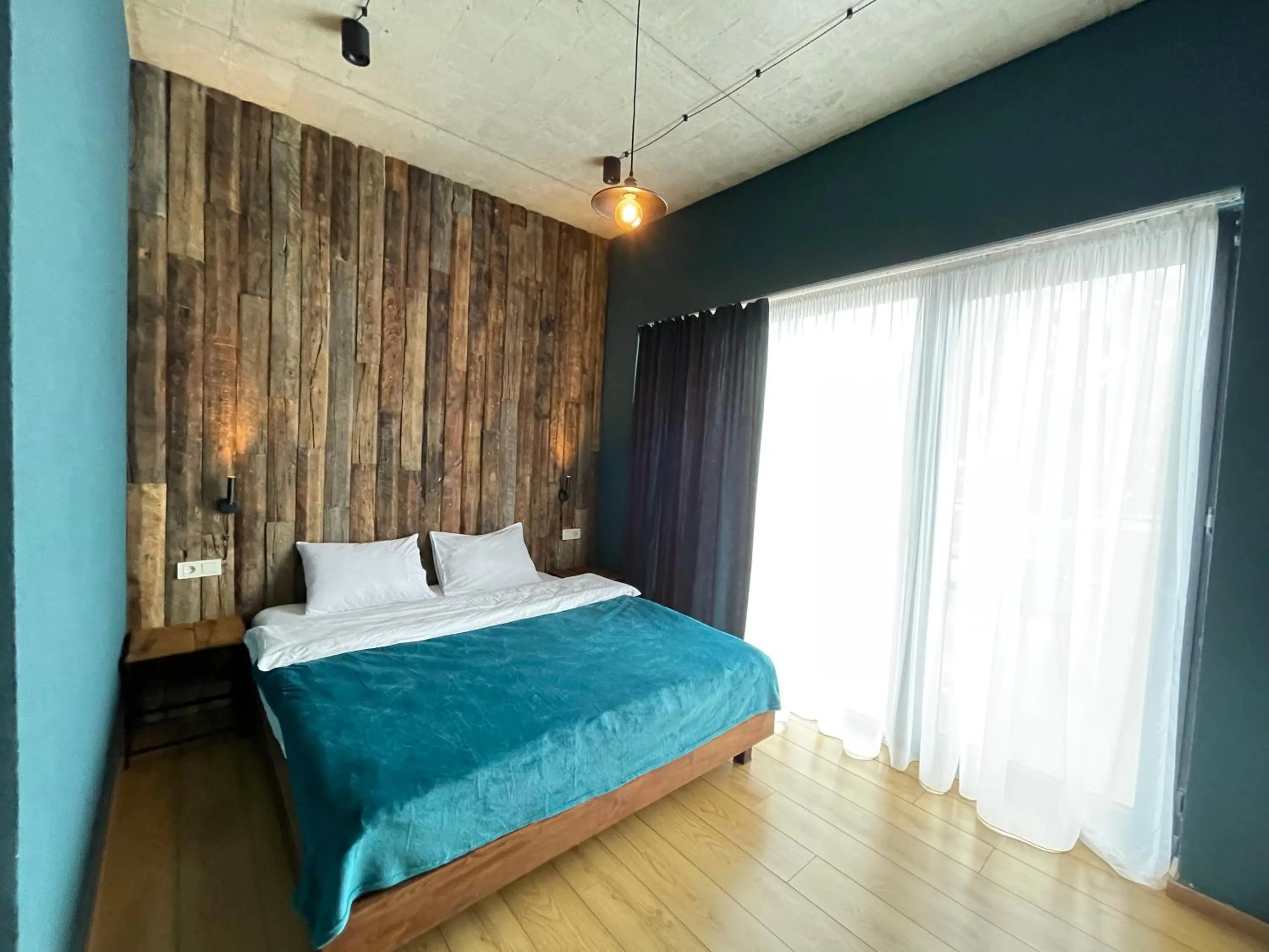 Deluxe Double Room with Mountain View - single occupancy in Hotel Misty Mountain