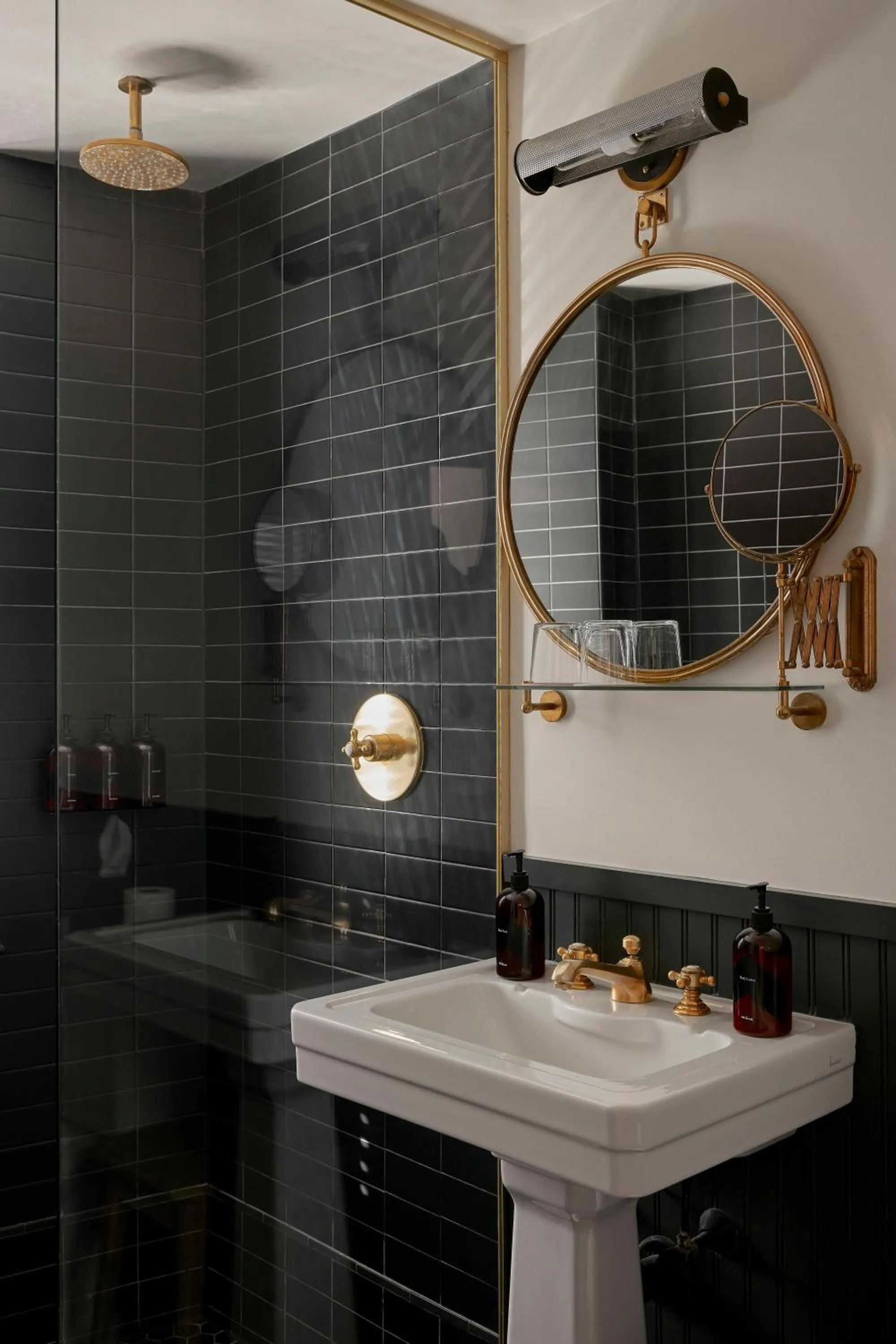 Shower in Neptune, an Ash Hotel