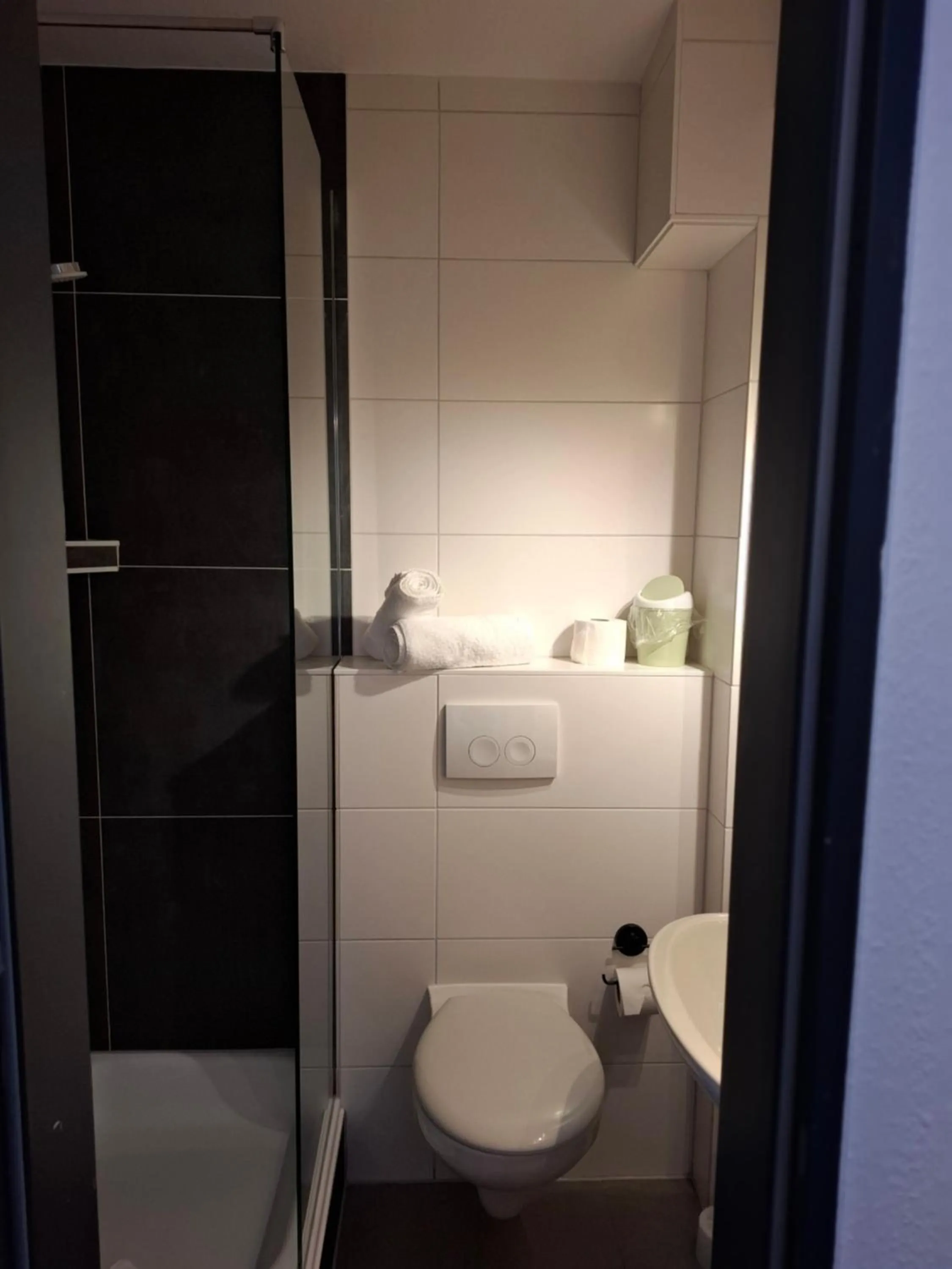 Bathroom in Hotel Am Schwarzen Berg