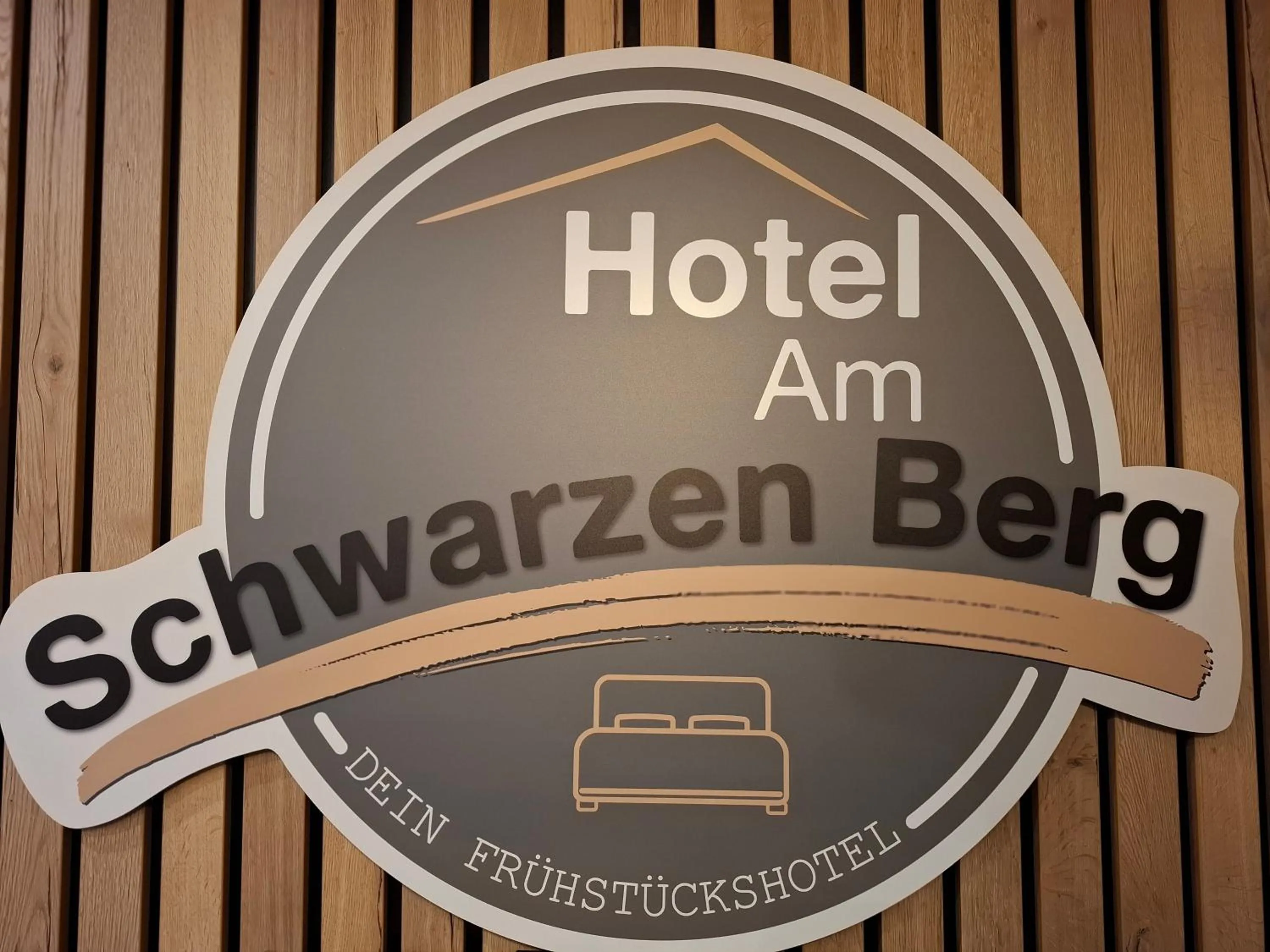 Property logo or sign in Hotel Am Schwarzen Berg