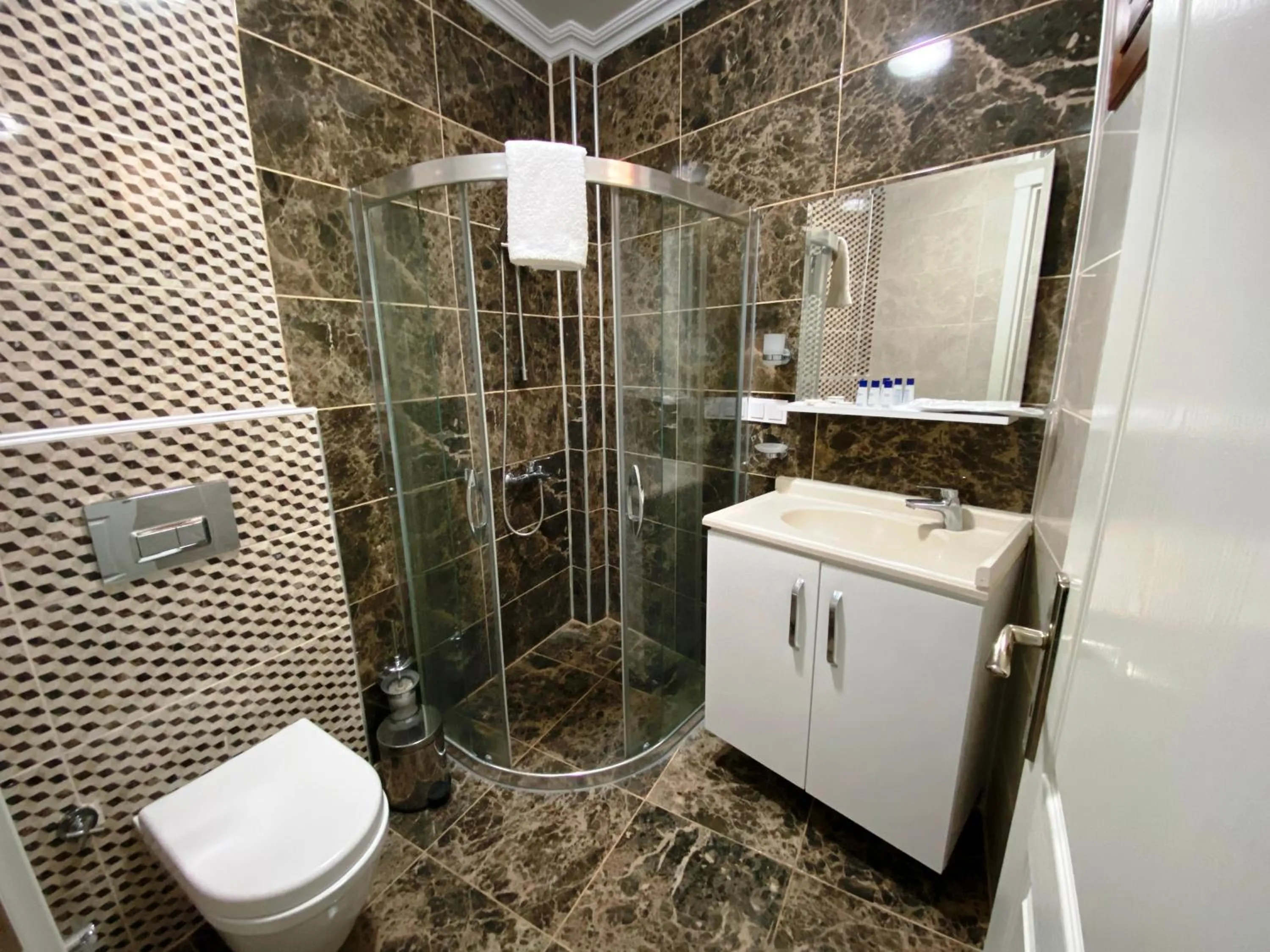 Bathroom in Mai Otel Cunda