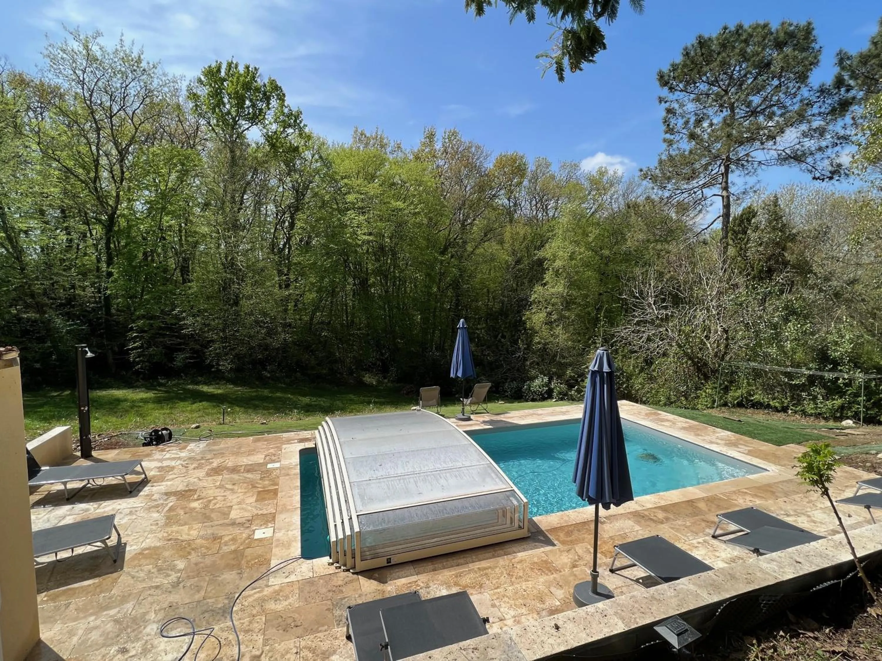 Swimming pool in Résidence Aramis
