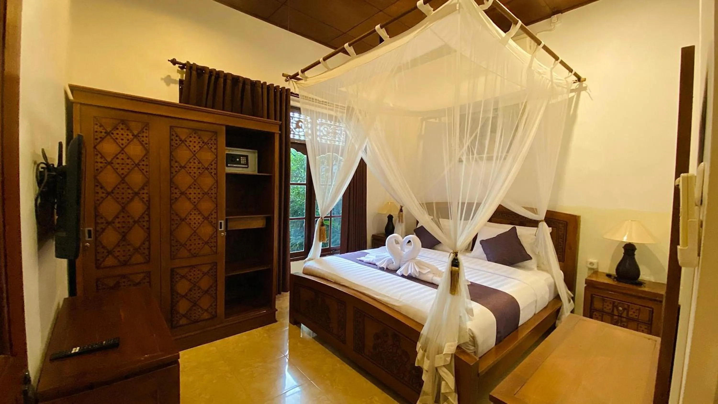Property building, Bed in Royani Villa