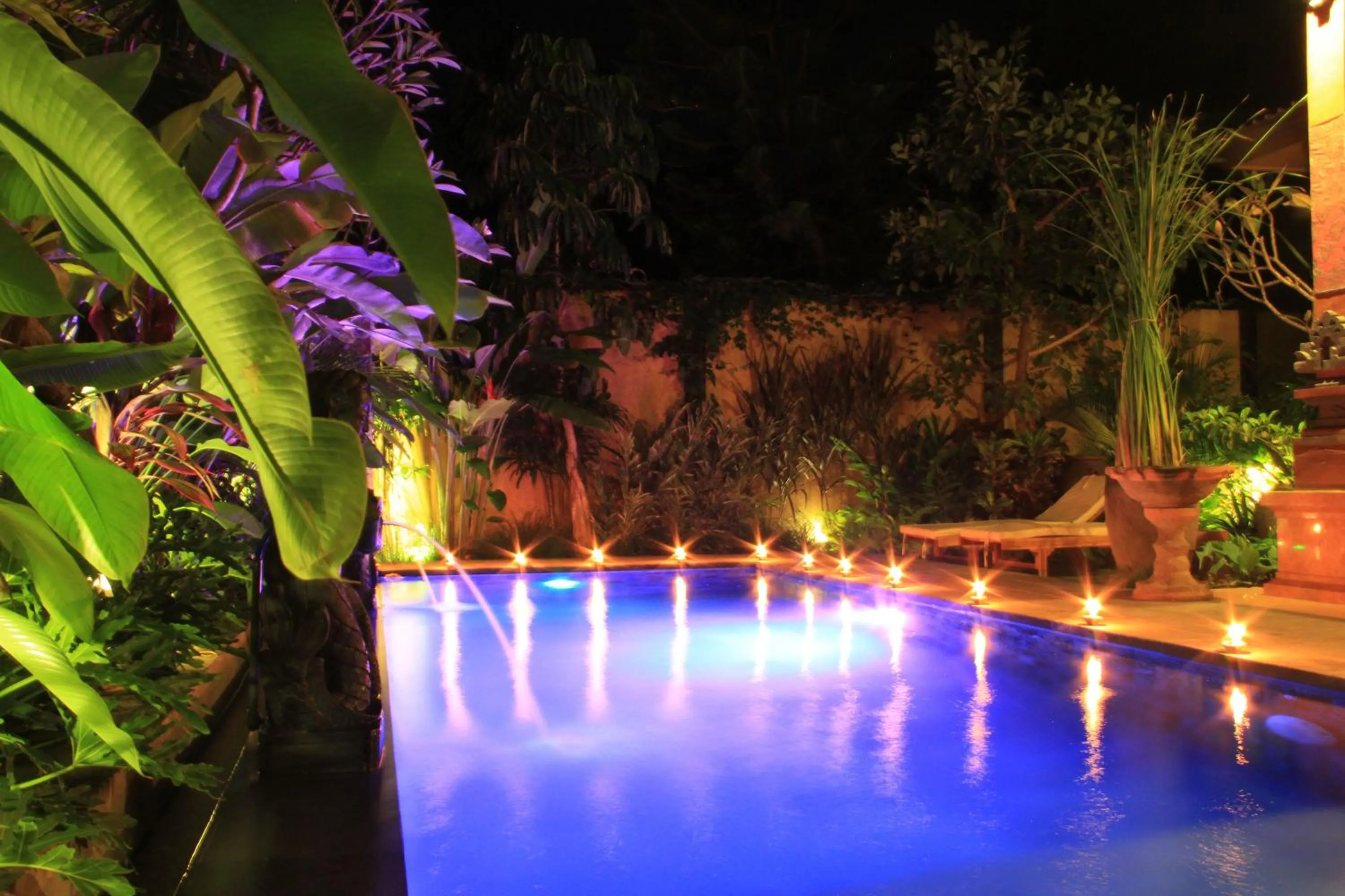 Swimming pool in Royani Villa