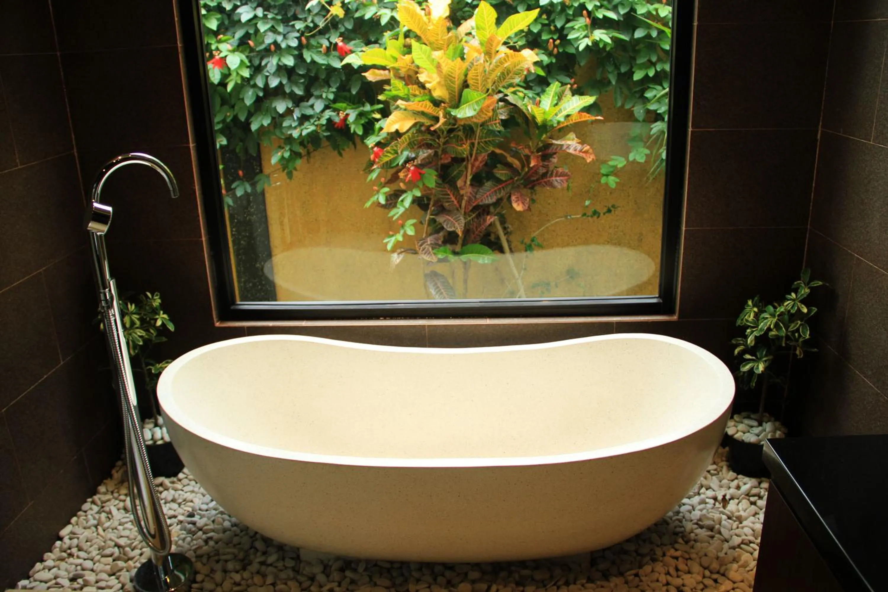Kitchen or kitchenette in Royani Villa