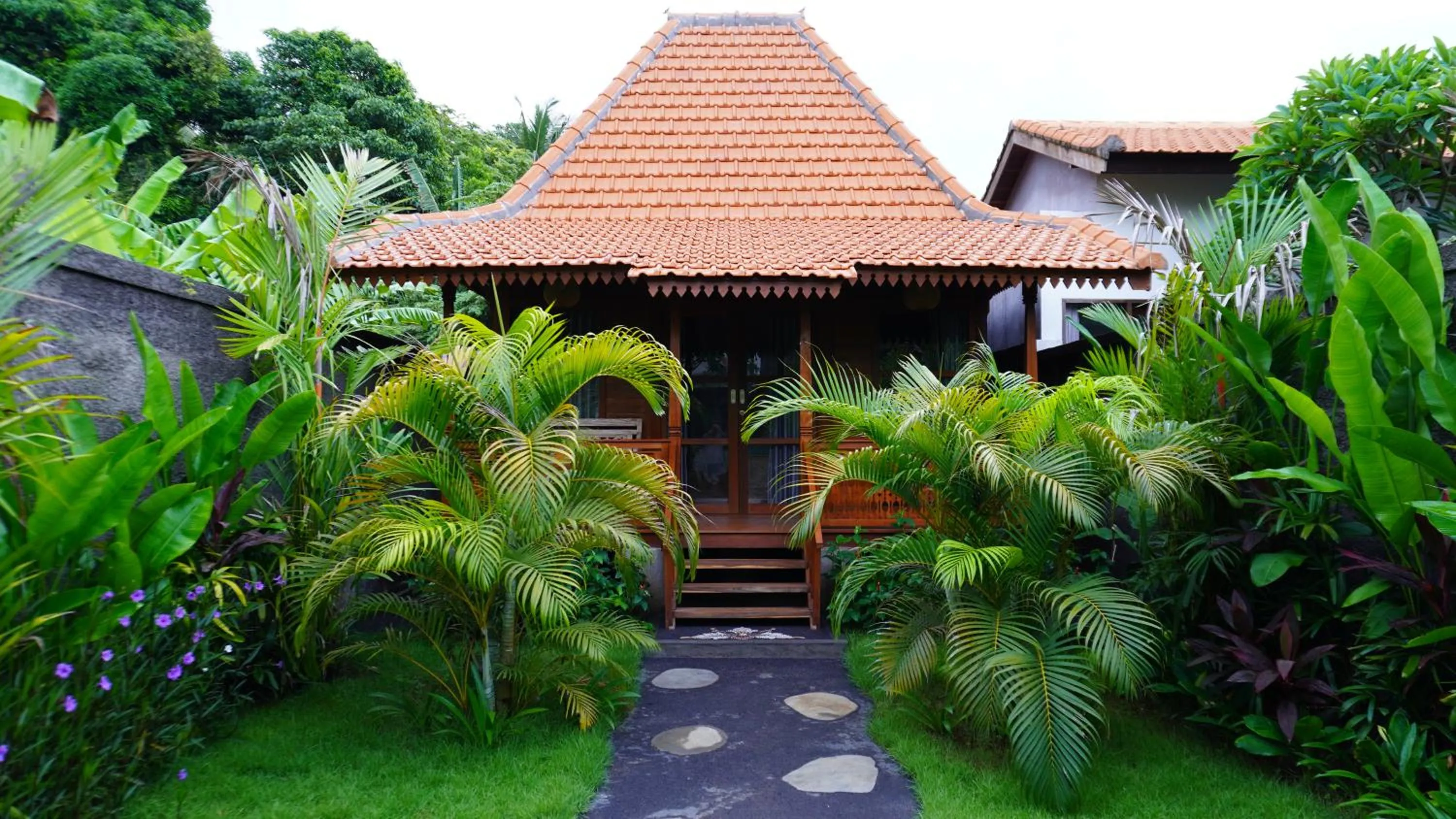 Property building in Royani Villa