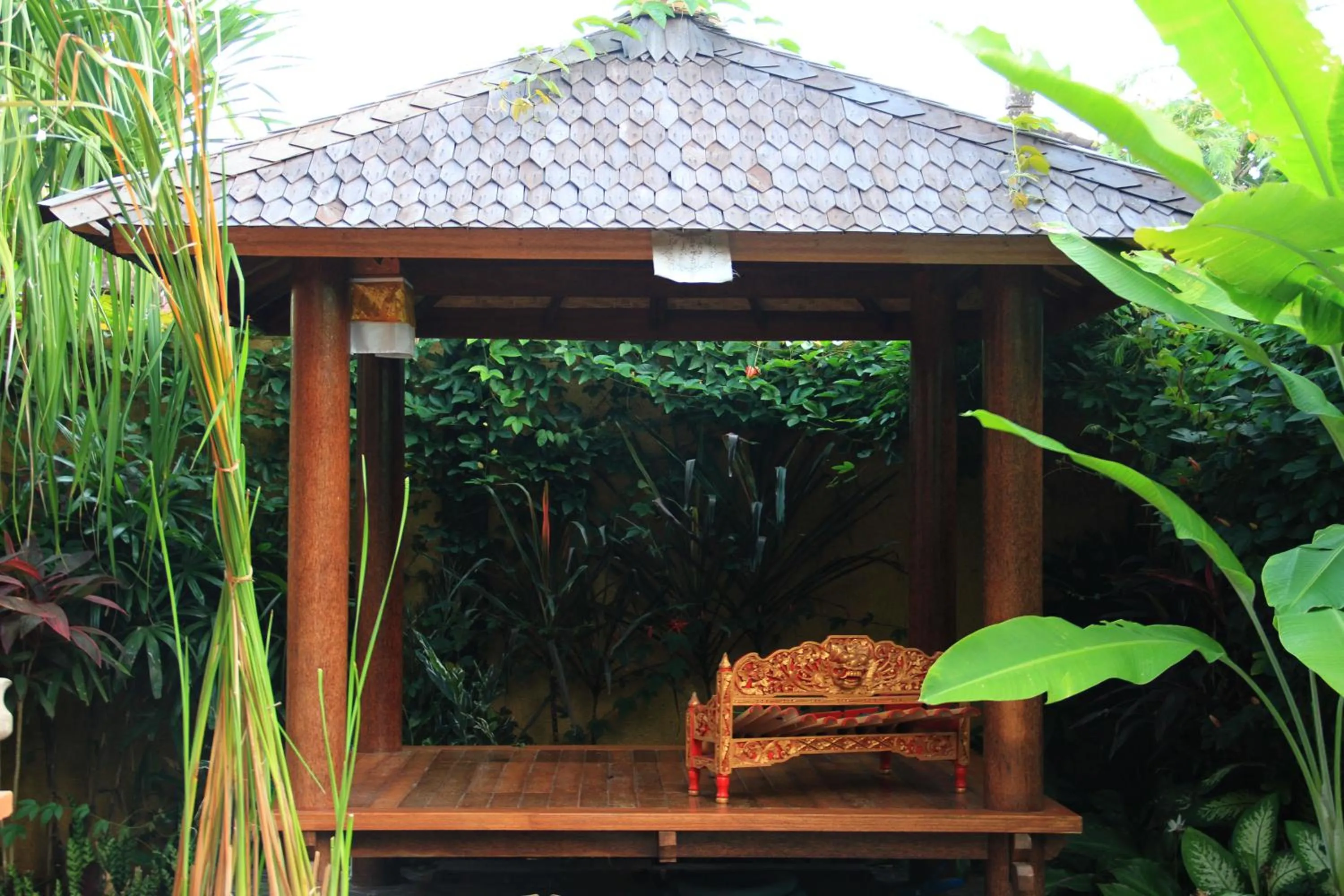 Area and facilities in Royani Villa