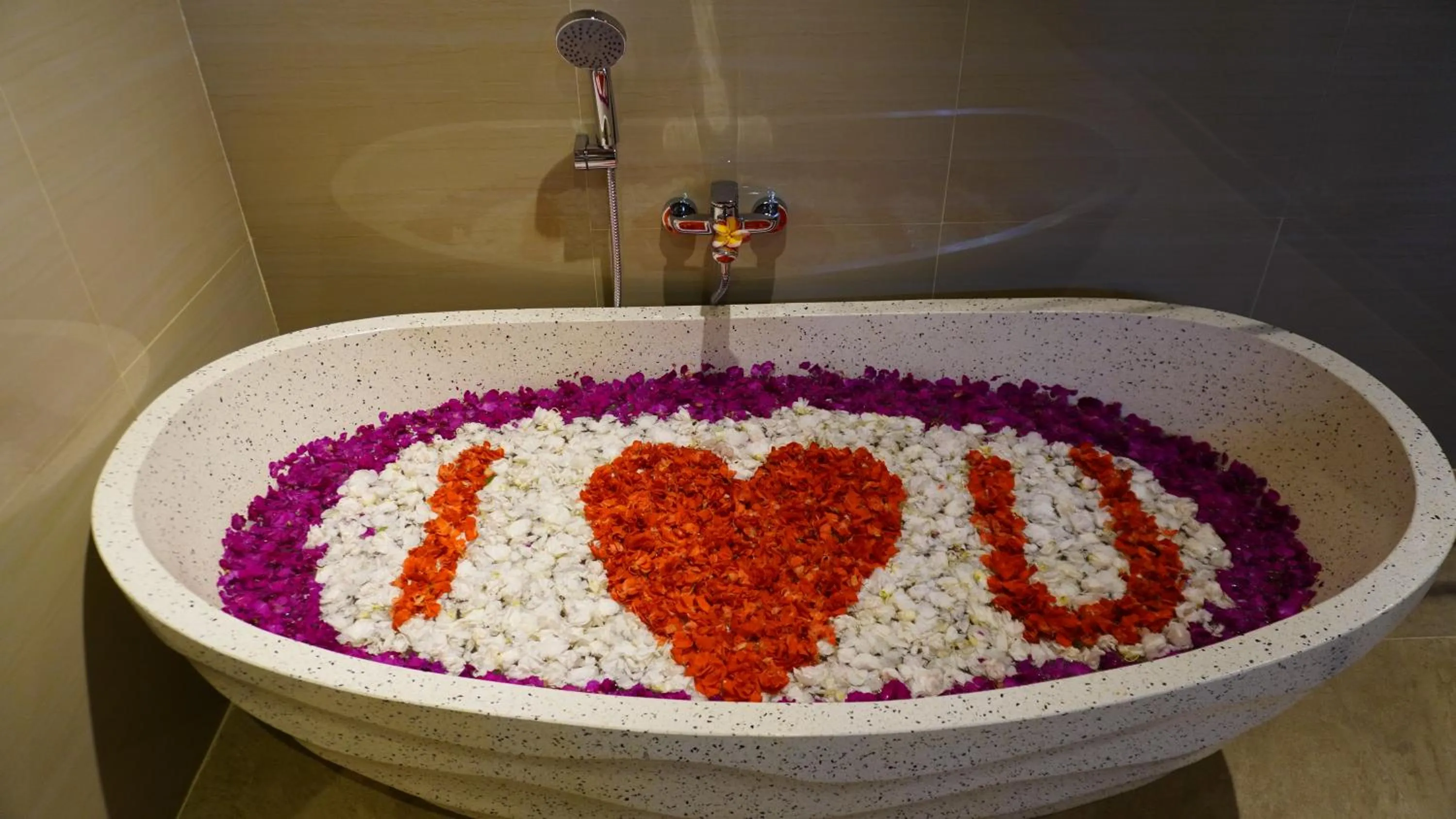Bath in Royani Villa