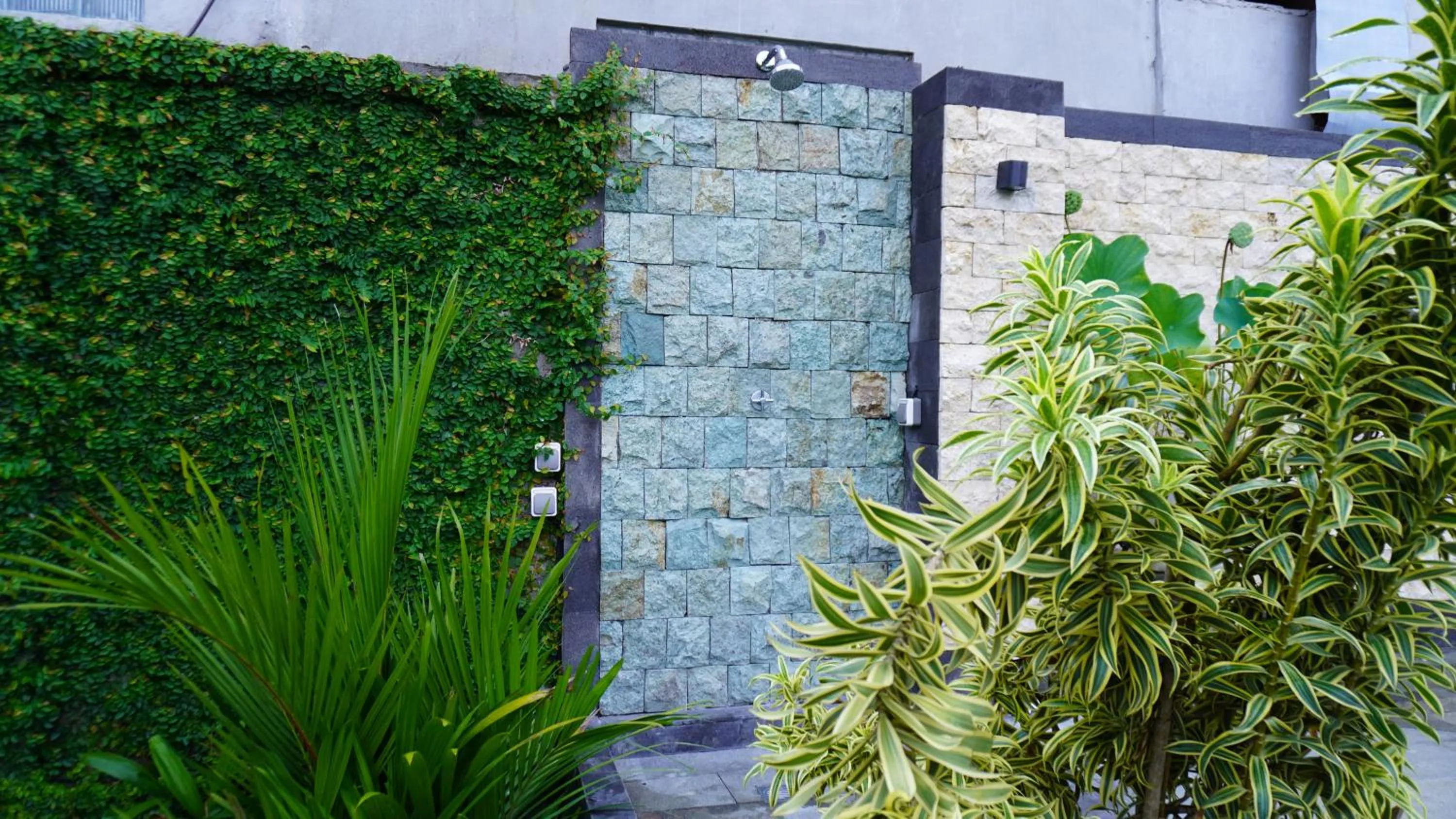 Public Bath in Royani Villa
