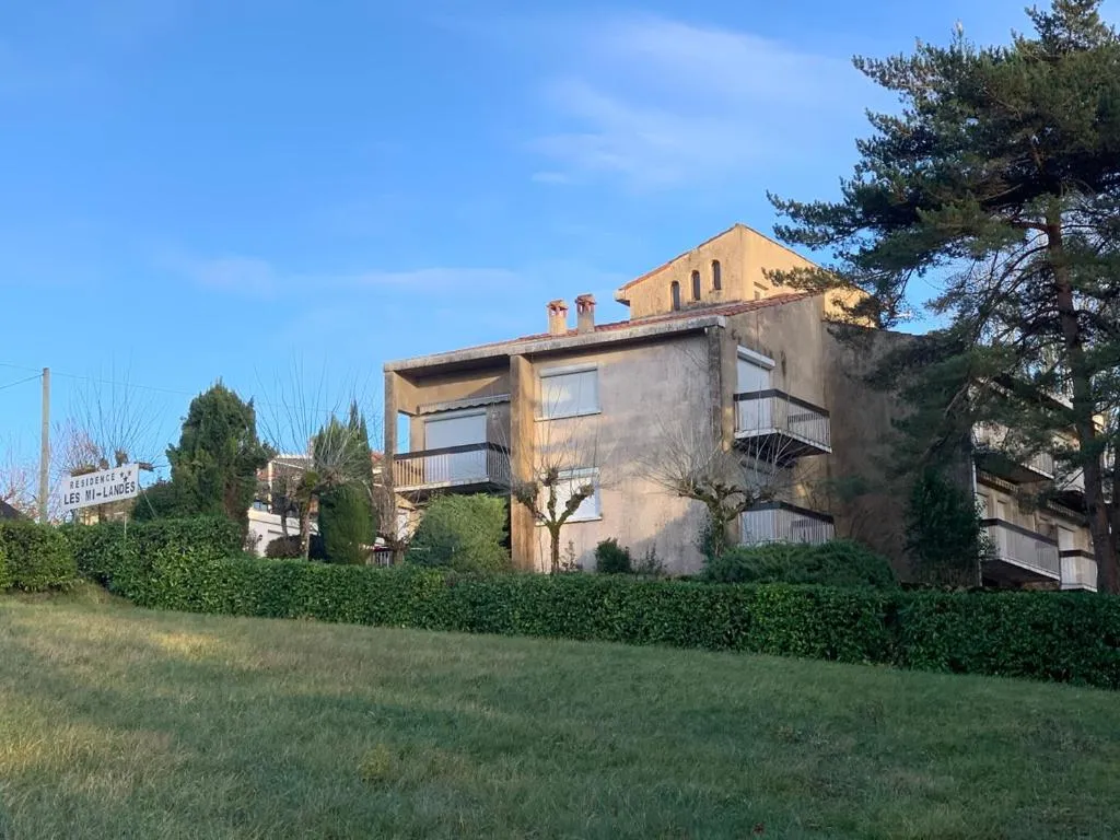 Property building in Résidence Les Milandes