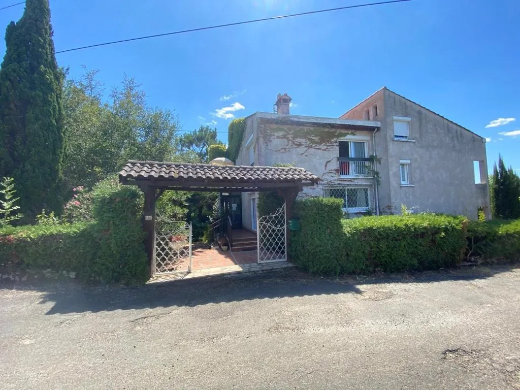 Property building in Résidence Les Milandes