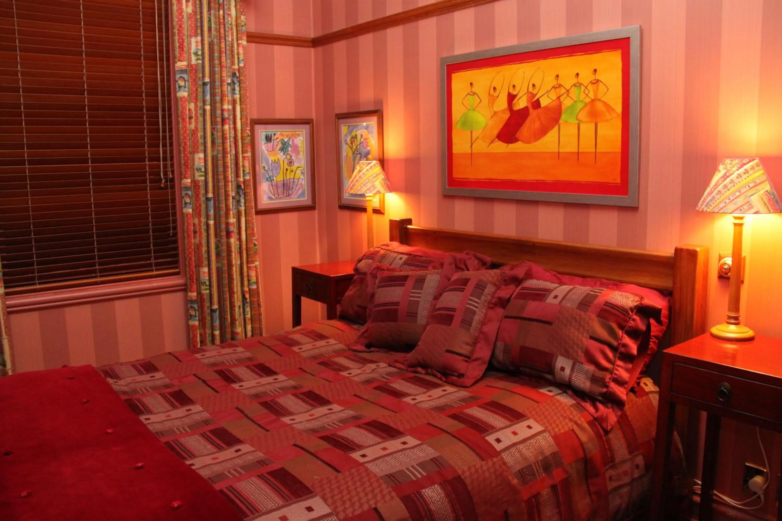 Bedroom, Bed in Villa Rouge B&B