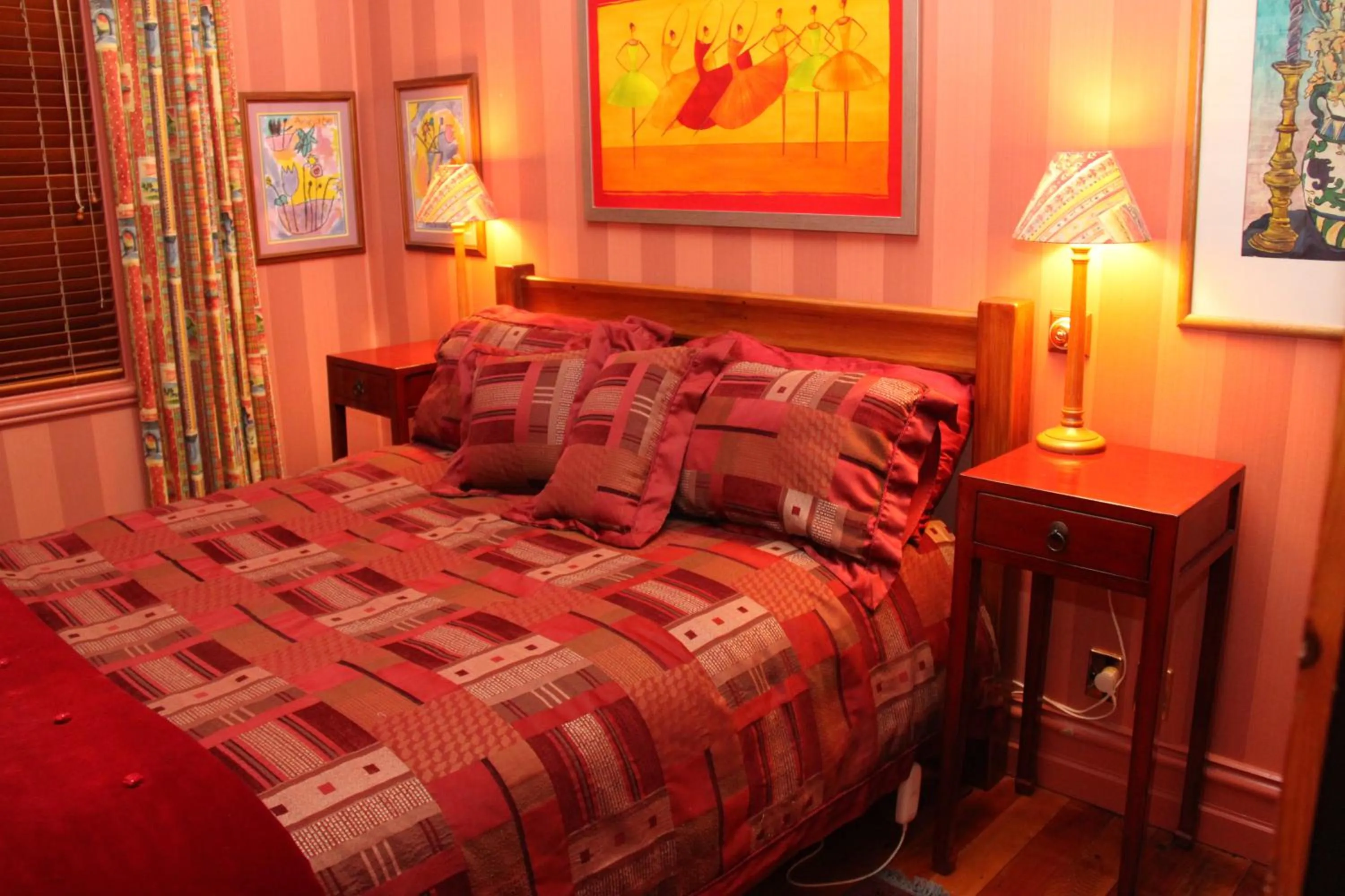 Bedroom, Bed in Villa Rouge B&B