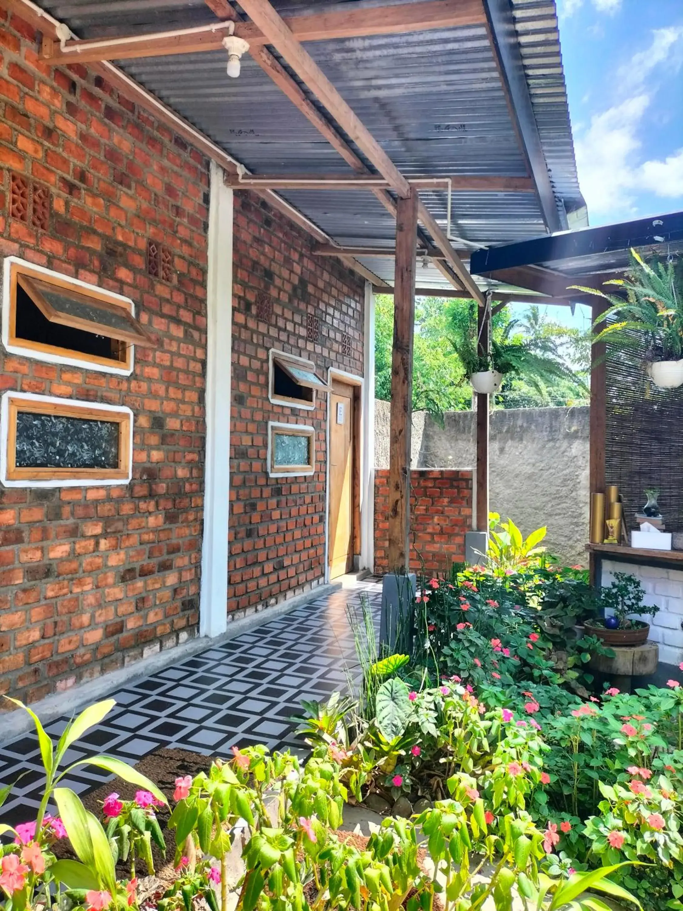 AZALEA GARDEN HOMESTAY AZALEA GARDEN HOMESTAY