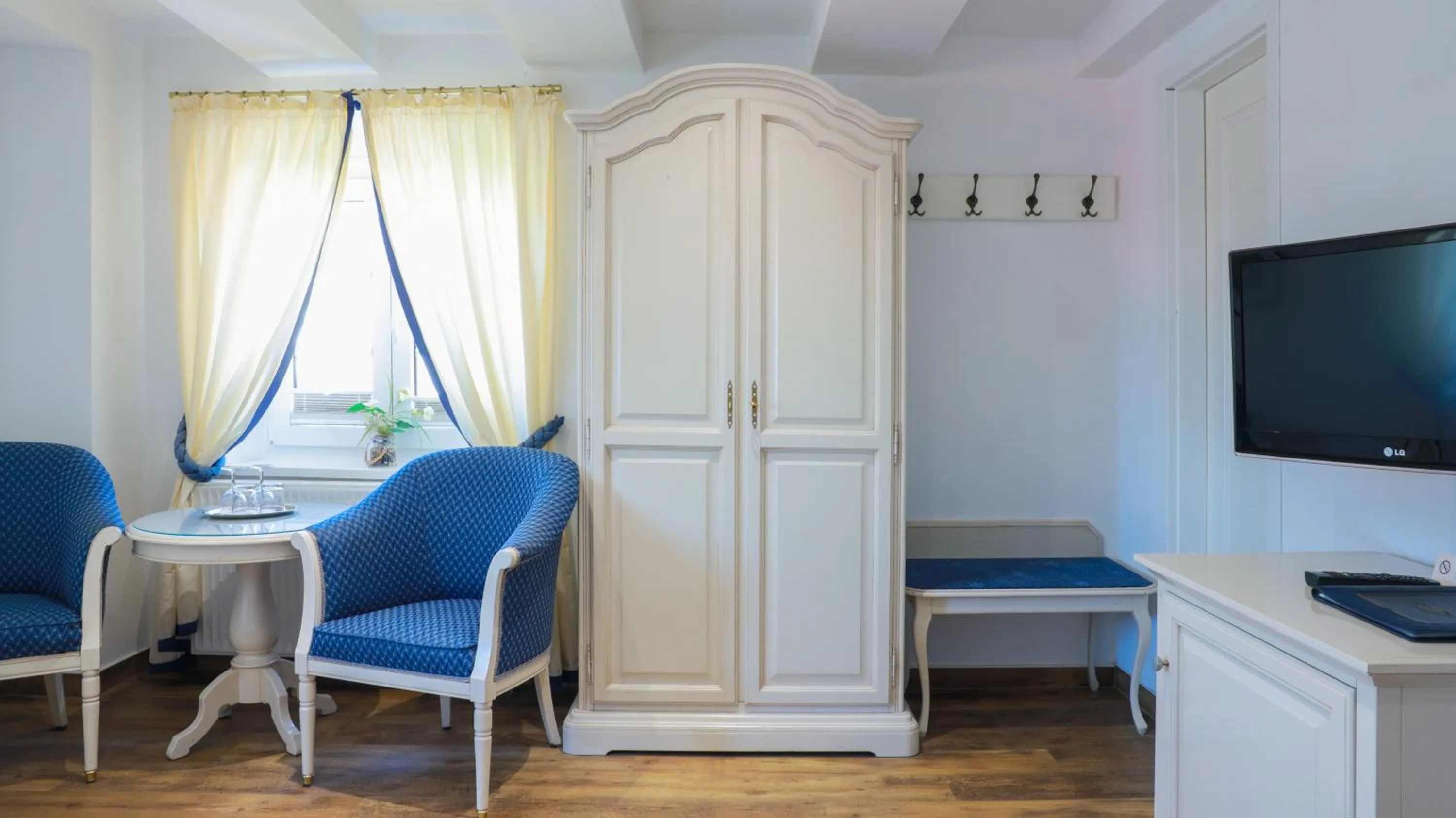 Seating area in Hotel Am Yachthafen