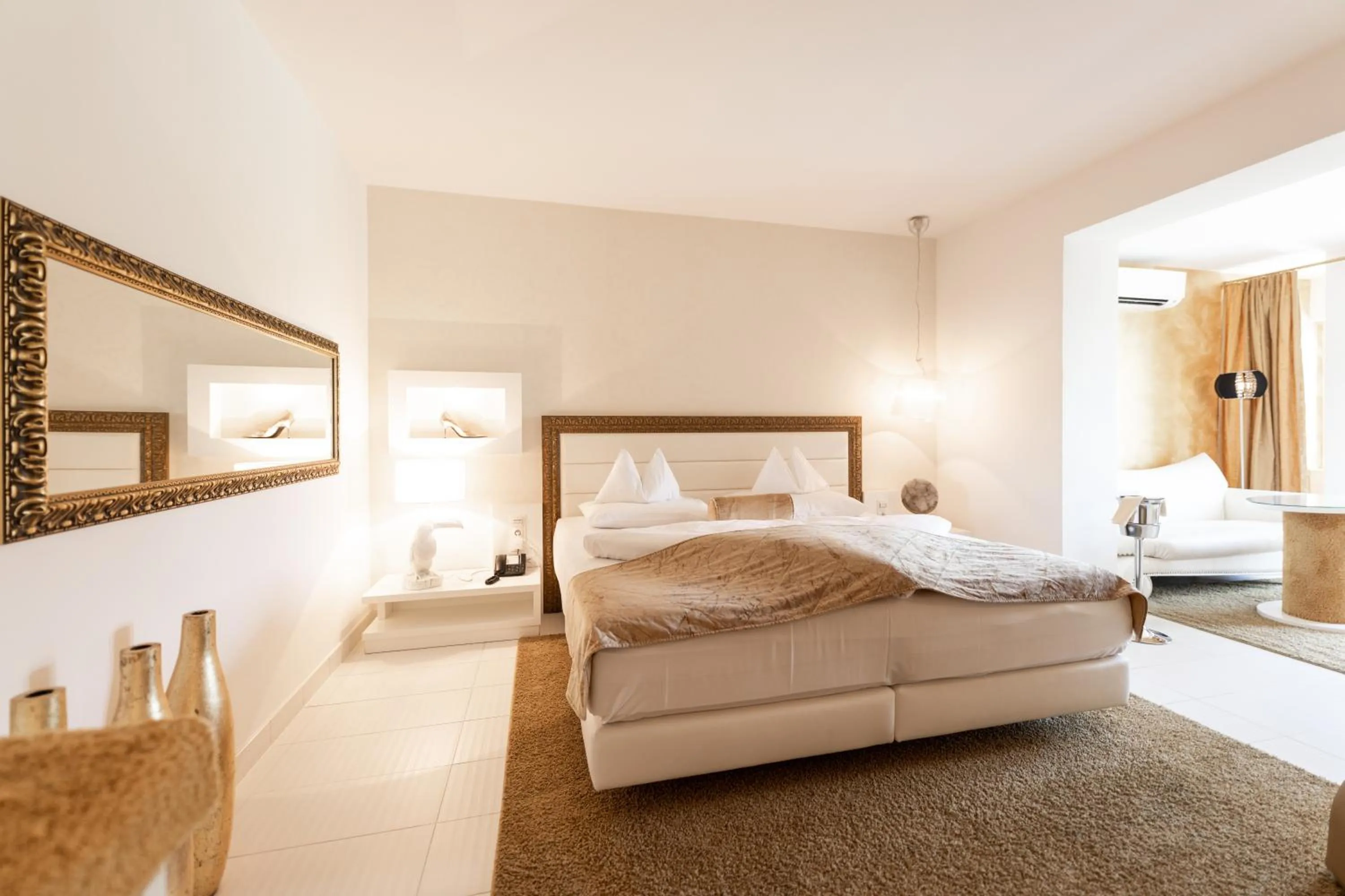 Bed in Maiers Kuschelhotel Loipersdorf - ADULTS ONLY