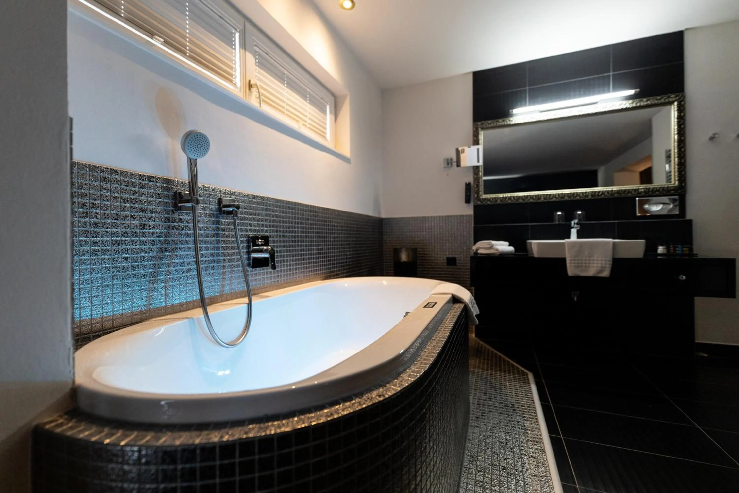 Hot Tub in Maiers Kuschelhotel Loipersdorf - ADULTS ONLY