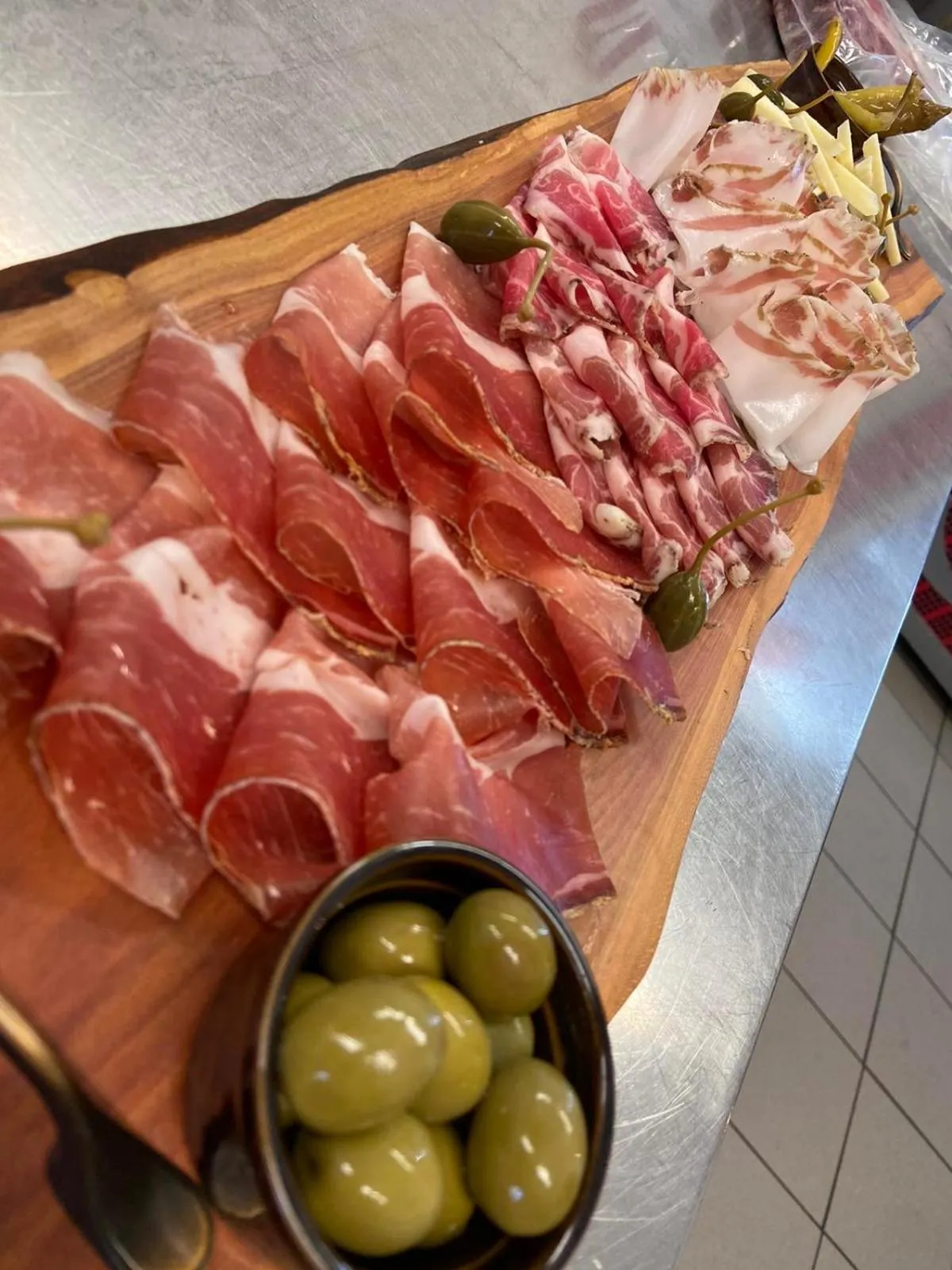 Restaurant/places to eat in Vila ROBIDA & SPA