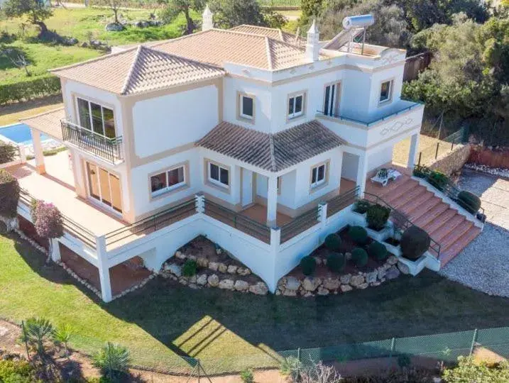 Villa Agua - Modern villa, quiet location walkable to restaurant and supermarket Villa Agua - Modern villa, quiet location walkable to restaurant and supermarket