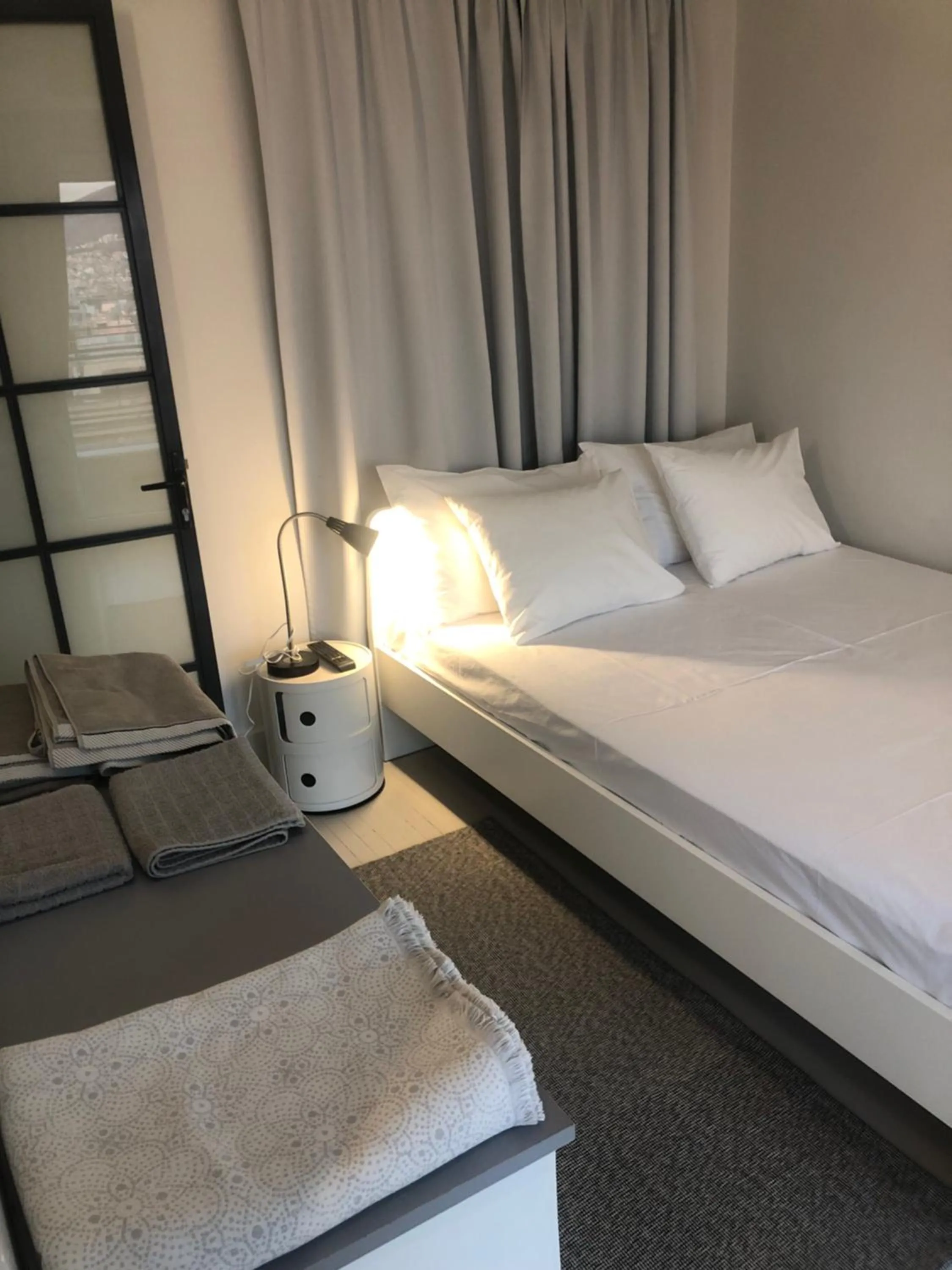 Bed in kolonaki Penthouse panoramic Acropolis view