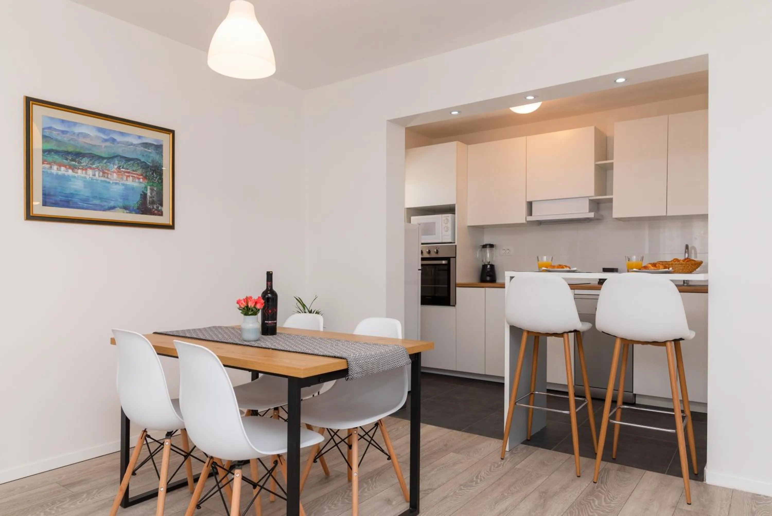 Kitchen or kitchenette in Two Flowers Luxury Apartment