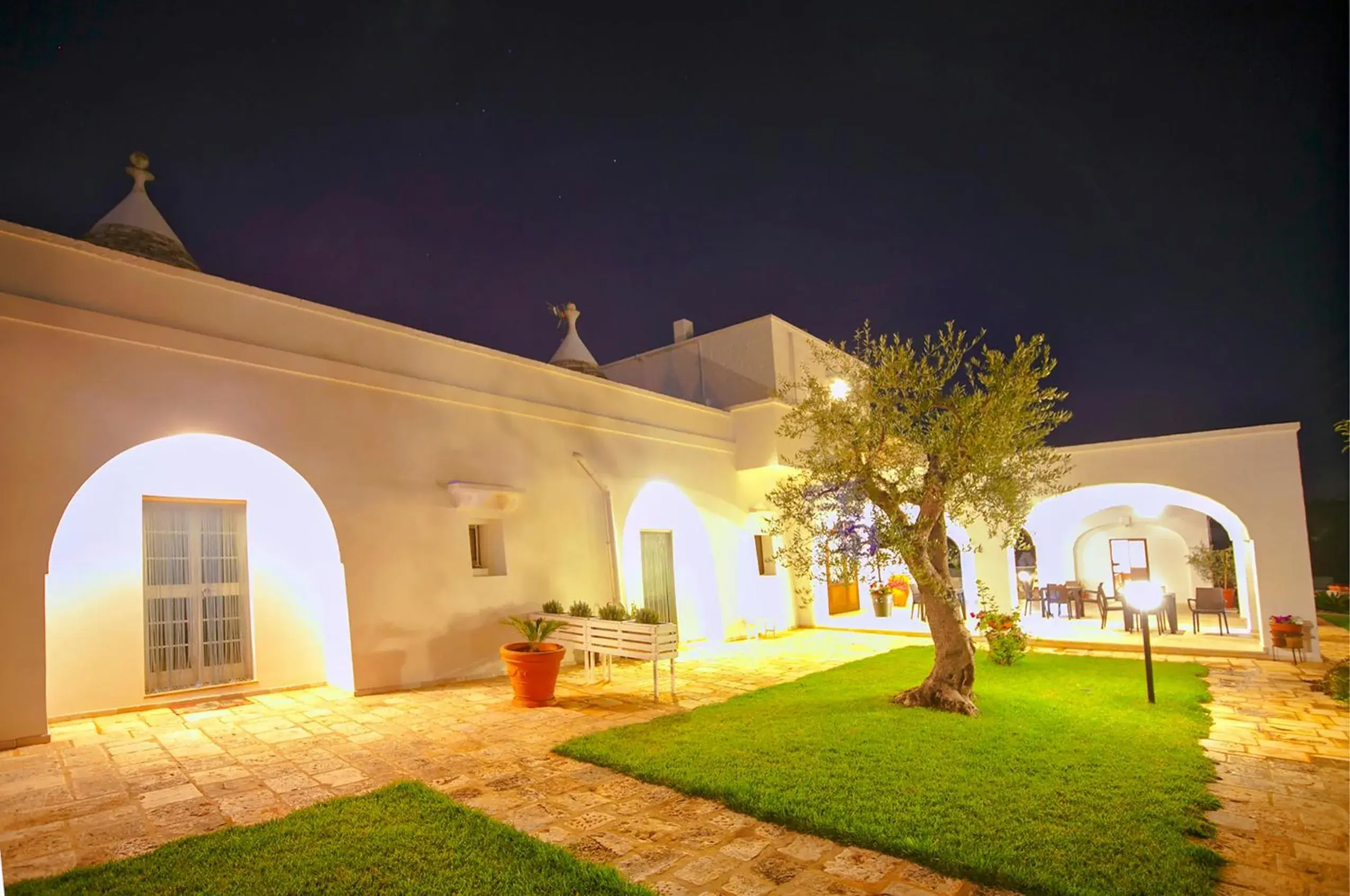 Property building in Coppola di Seta Property building in Coppola di Seta