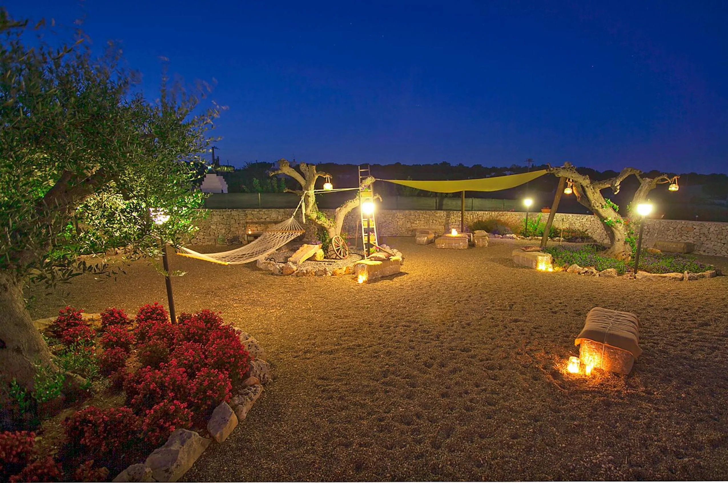 Decorative detail in Coppola di Seta