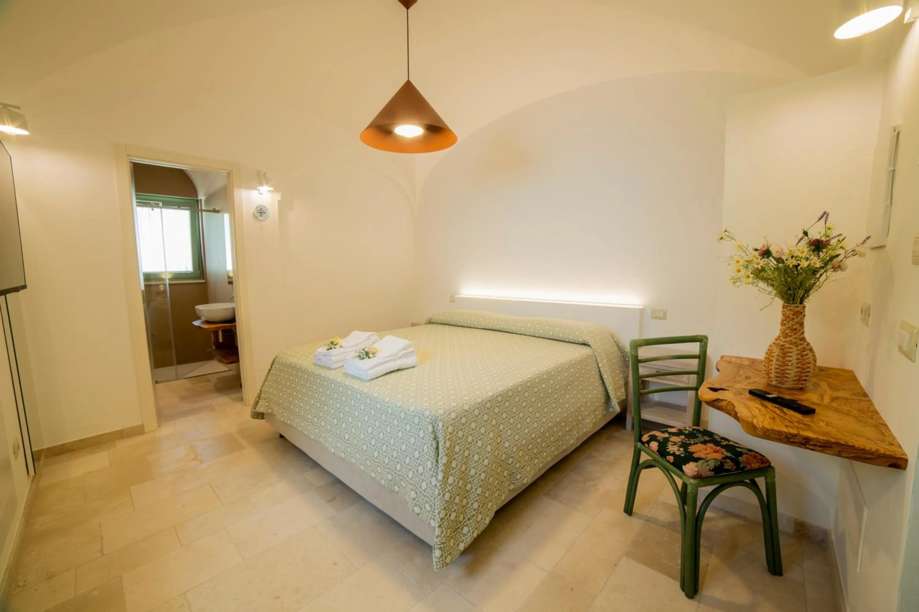 Bed in Coppola di Seta