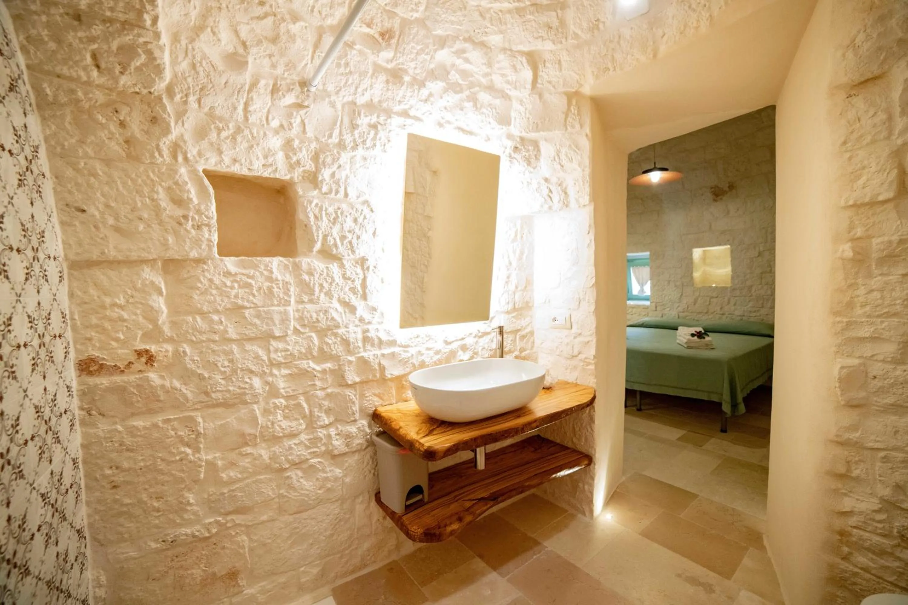 Bathroom, Bed in Coppola di Seta