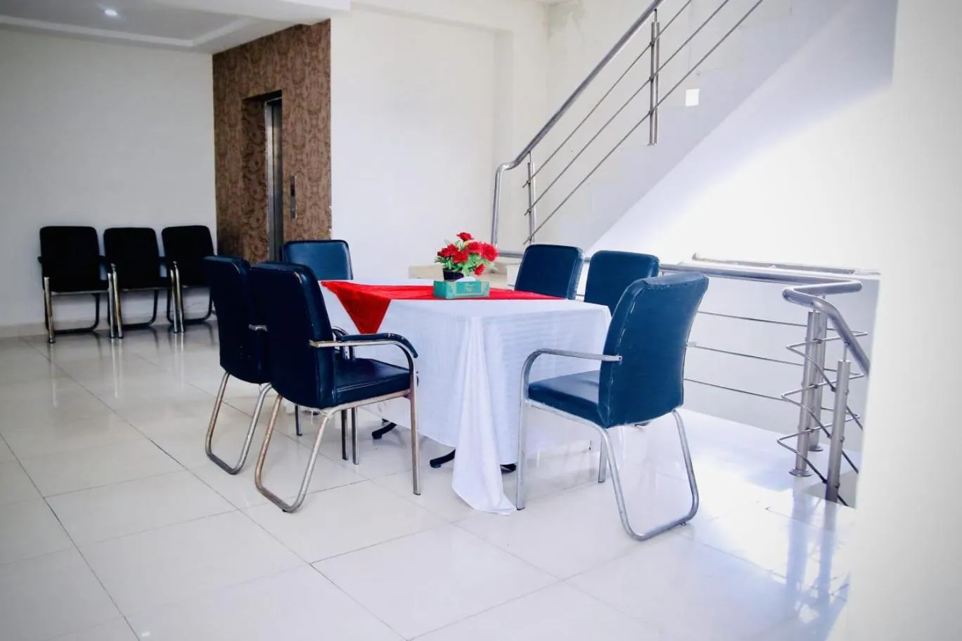 Dining area in Hotel Tulip Inn