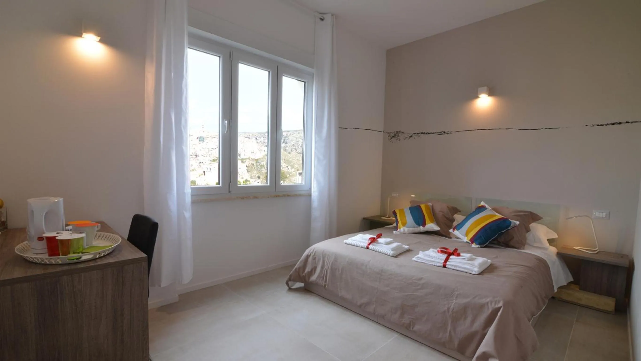 Bedroom, Bed in Graffiti
