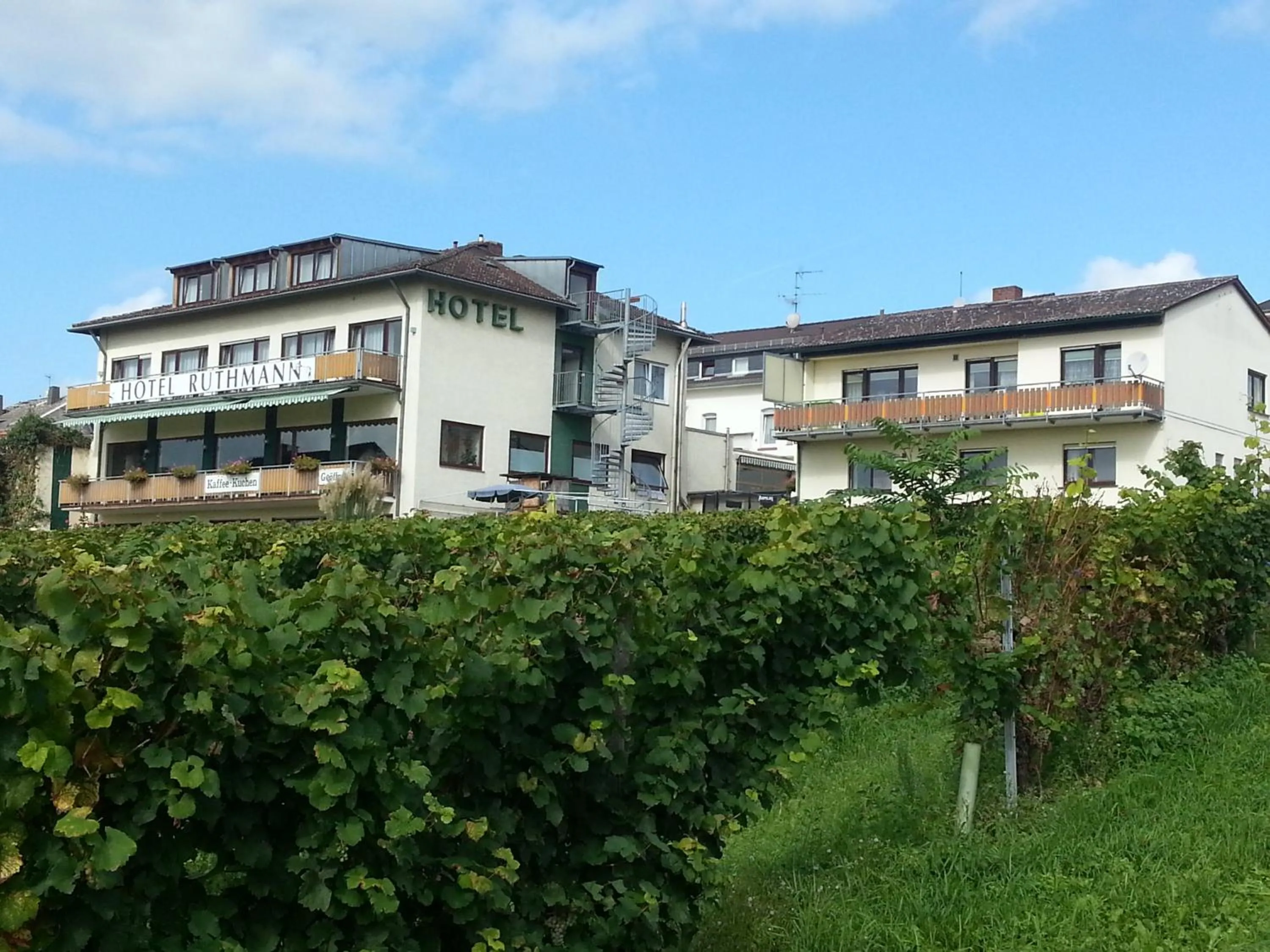 Property building in RUTHMANN-Rheinblick GARNI