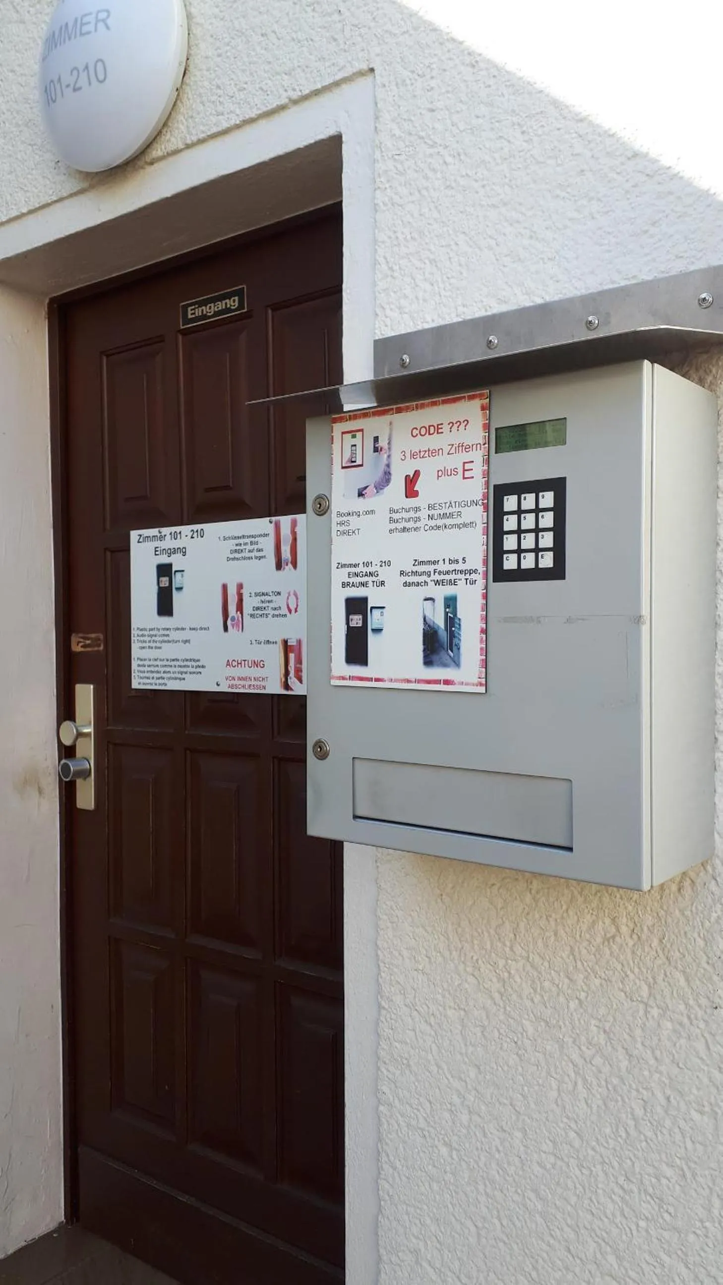 Facade/entrance in RUTHMANN-Rheinblick GARNI