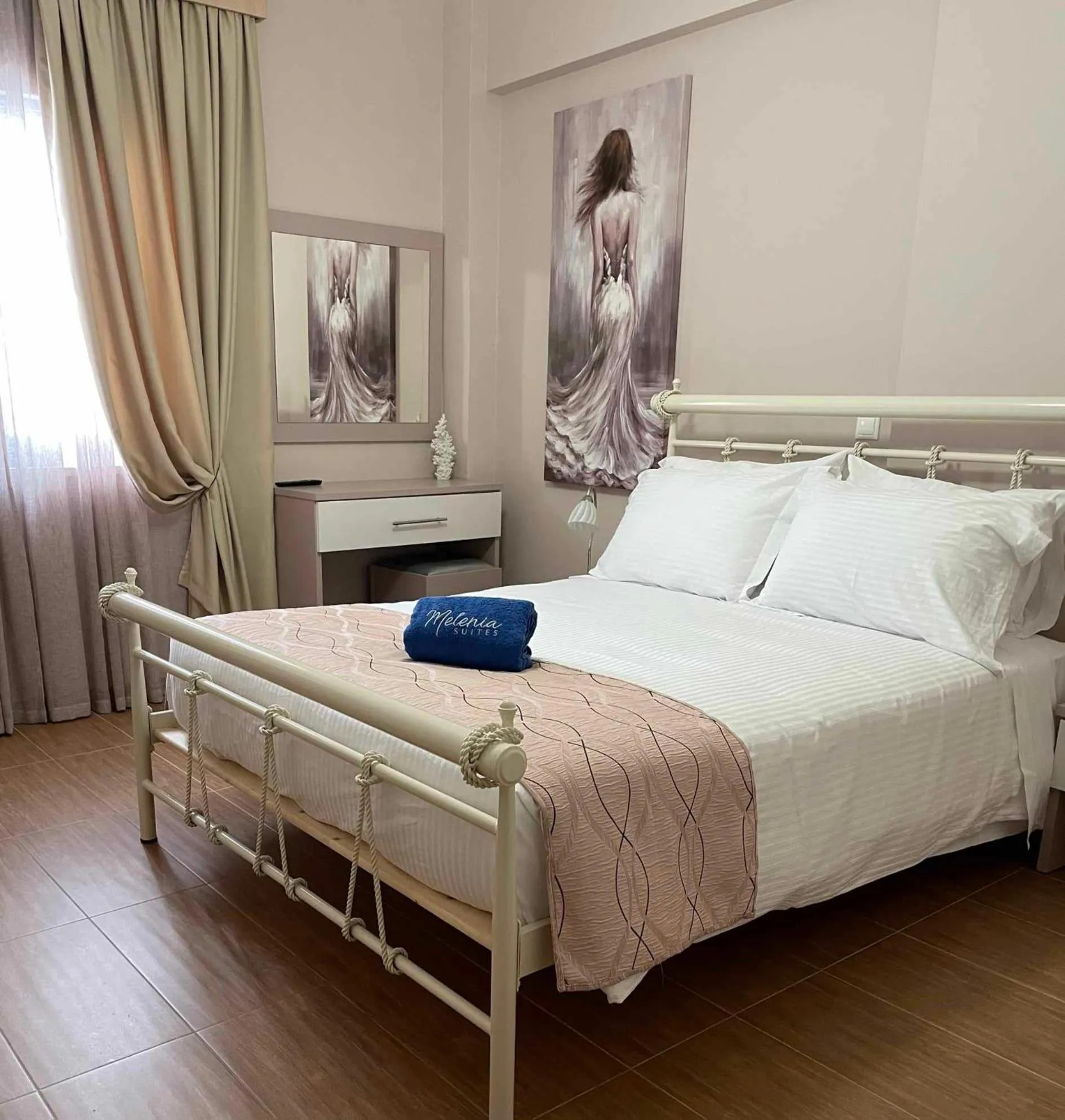 Melenia Suites