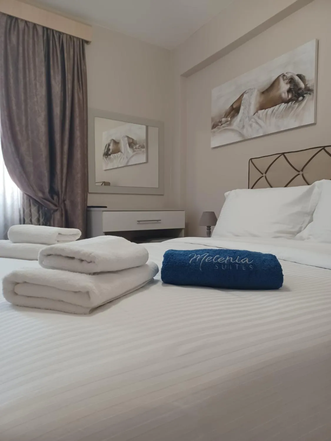 Melenia Suites