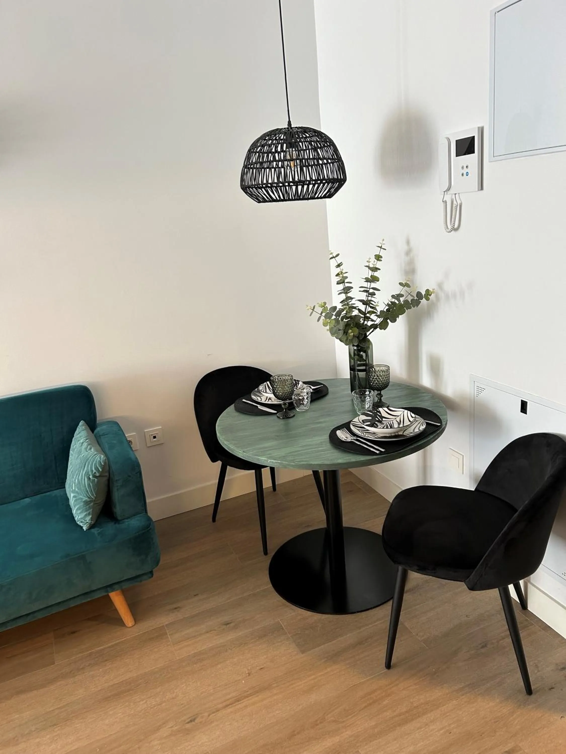 Dining area in Santa Catalina Suites Gijón