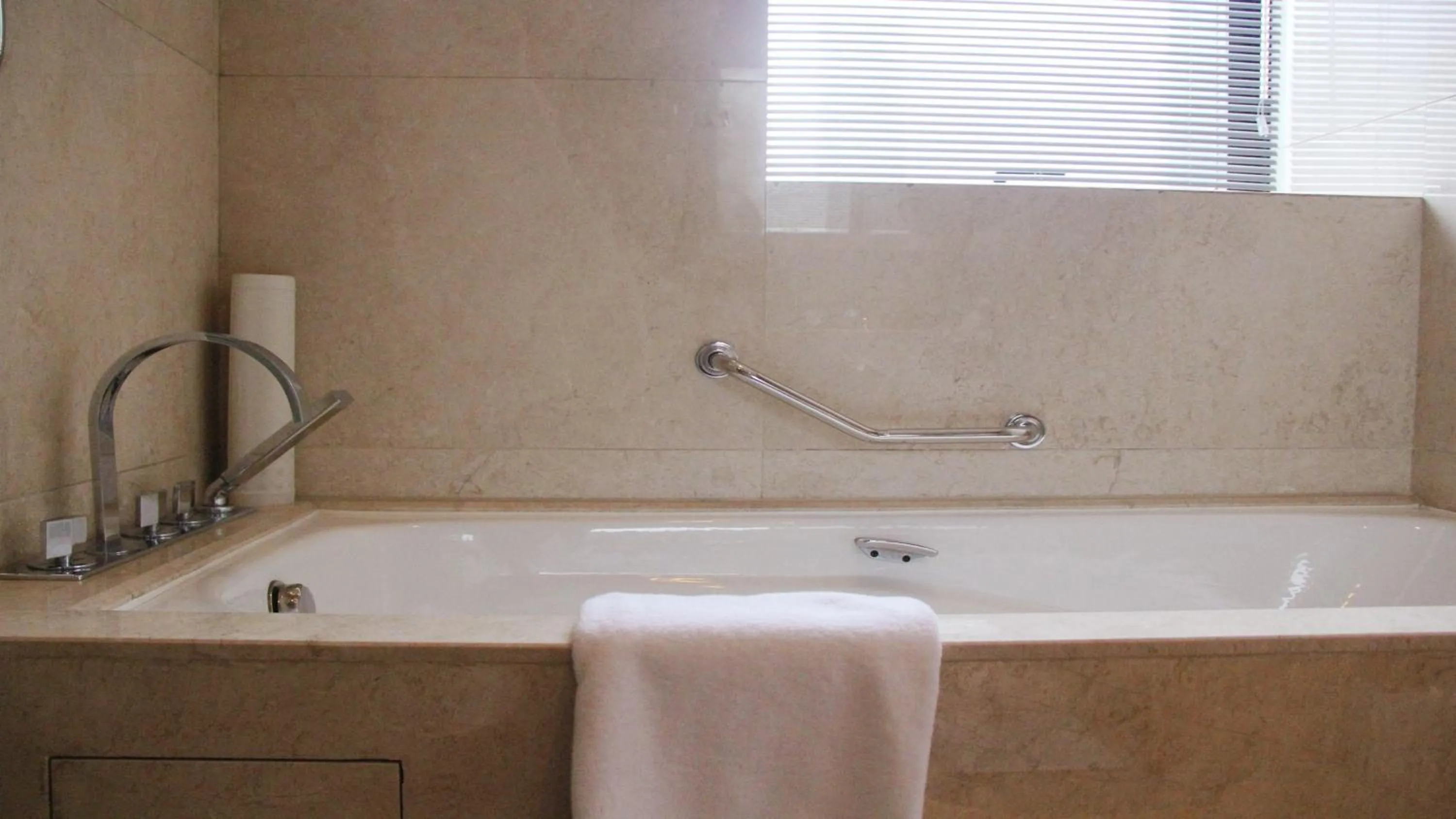 Bathroom in Holiday Inn Hangzhou CBD by IHG