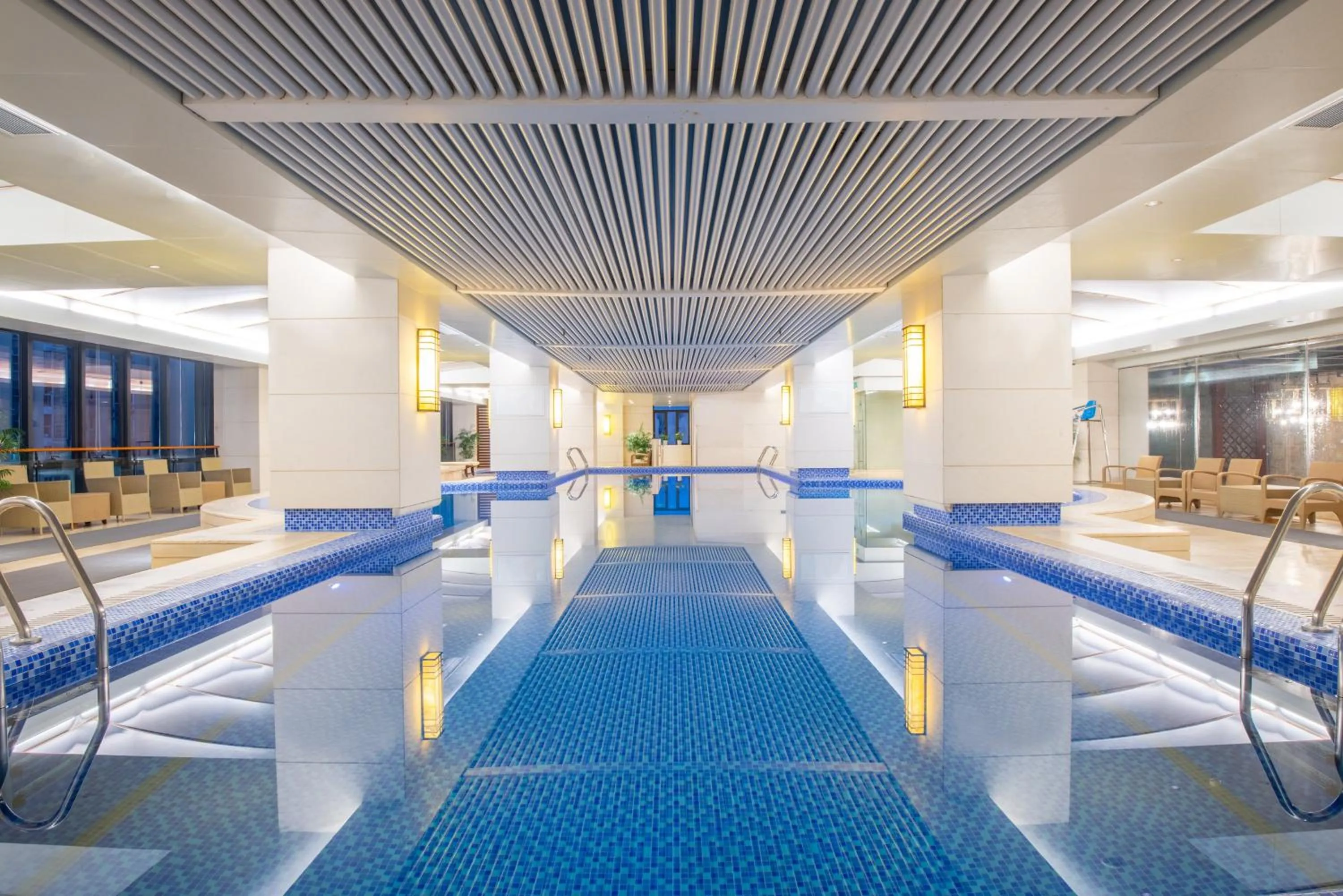 Swimming pool in Holiday Inn Hangzhou CBD by IHG