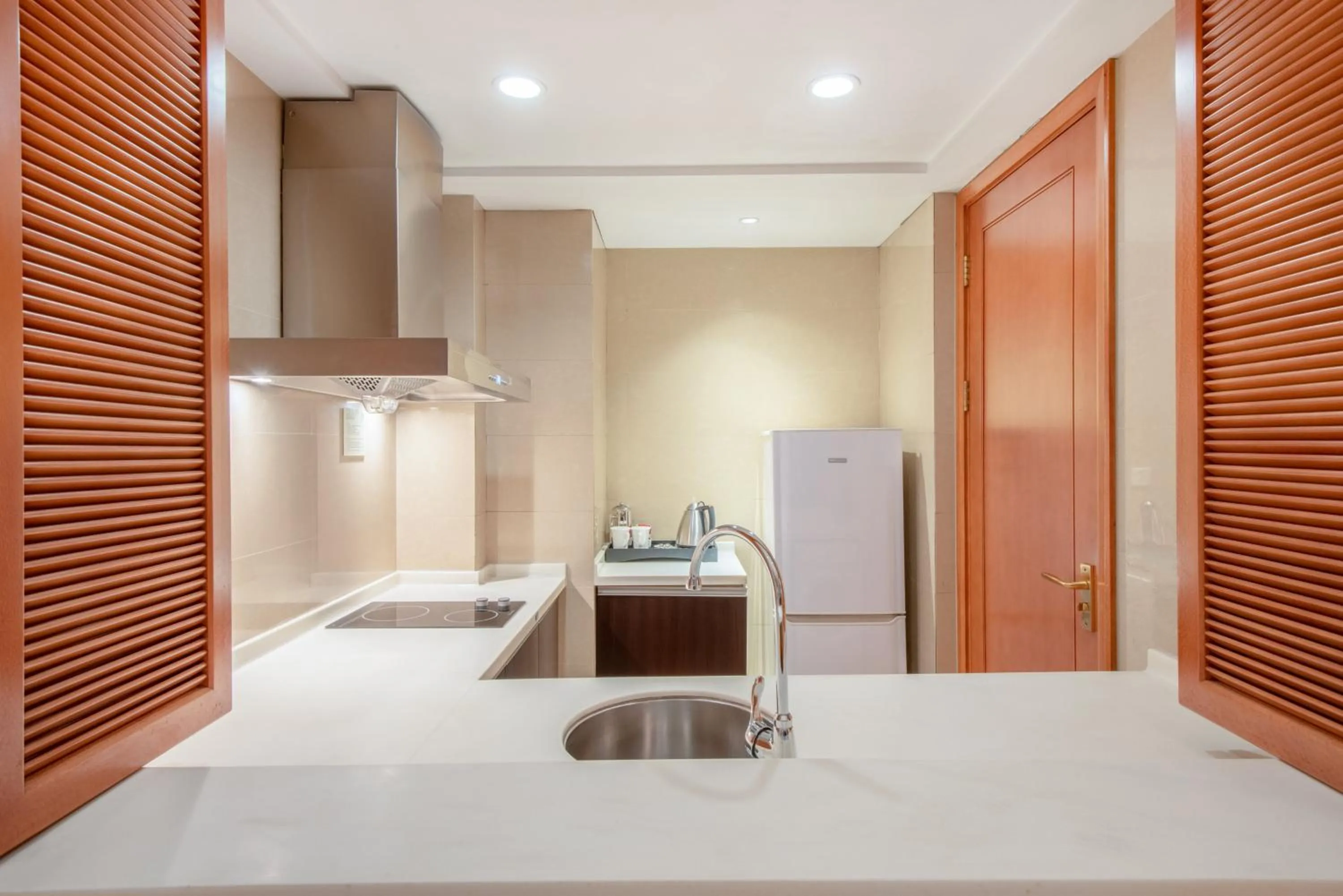 Photo of the whole room in Holiday Inn Hangzhou CBD by IHG