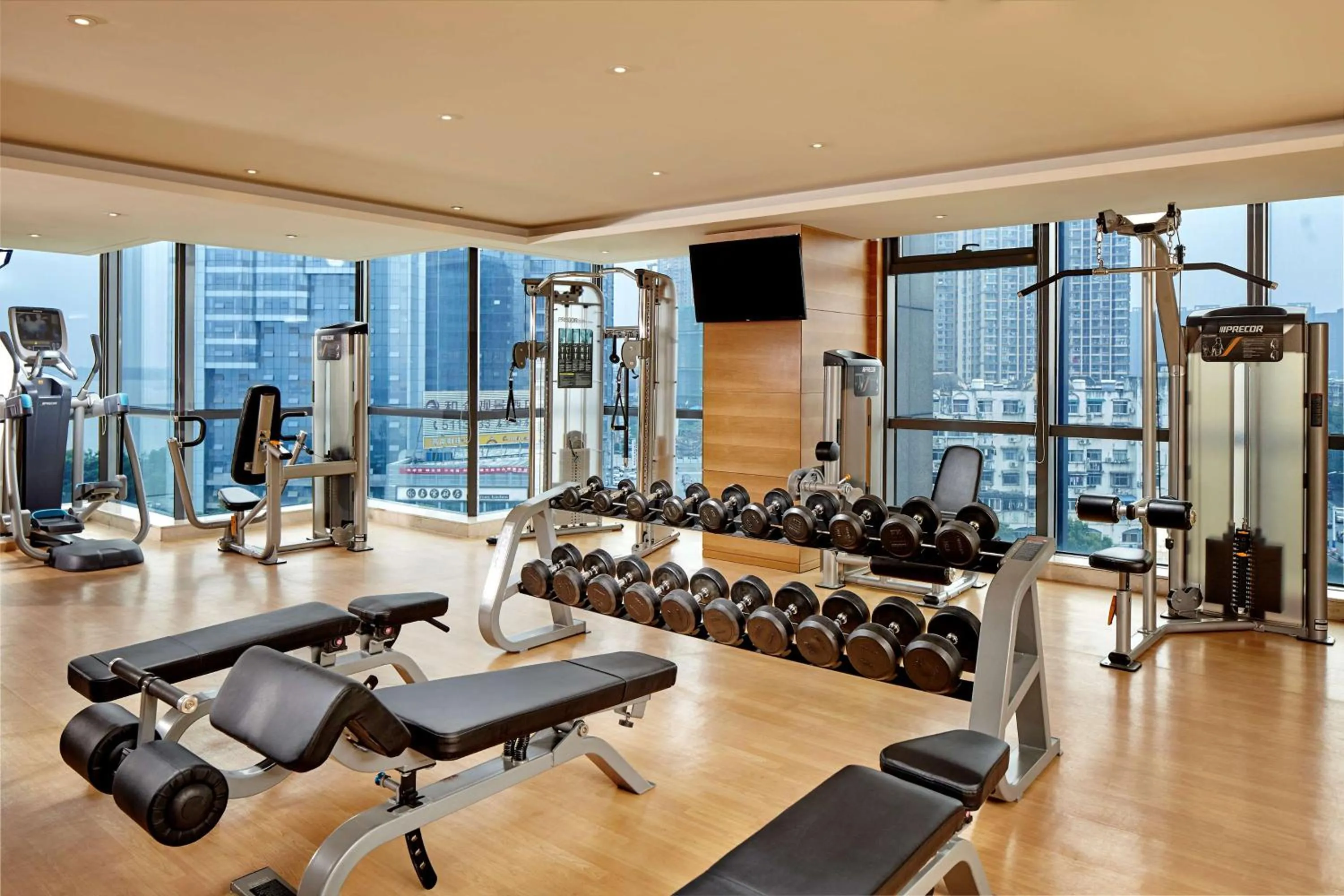 Fitness centre/facilities in DoubleTree by Hilton Wuhu