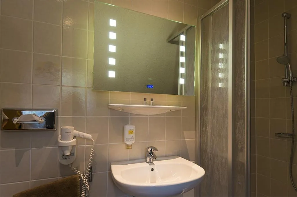 Bathroom in Hotel Dorheimer Hof