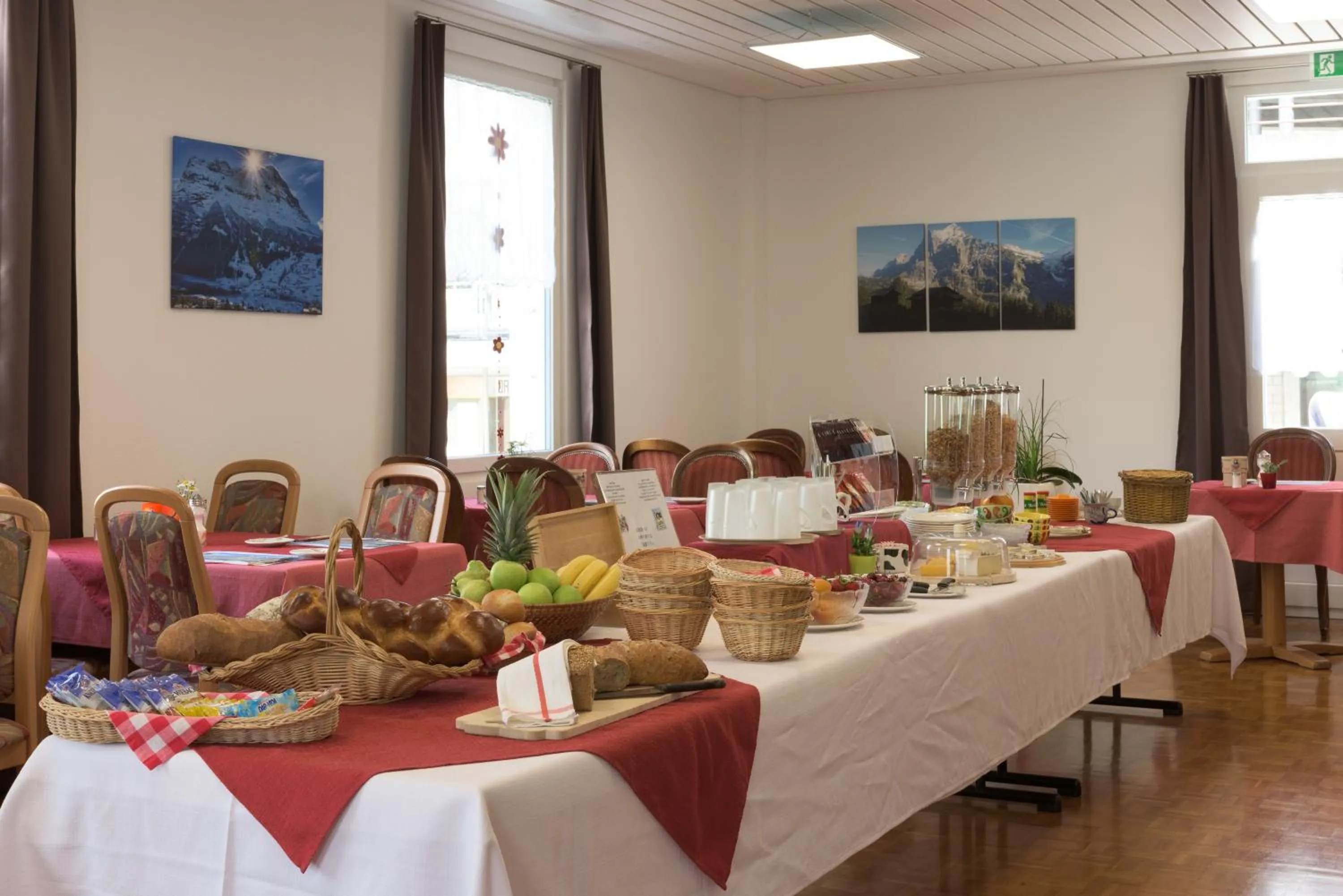 Restaurant/places to eat in Hotel Bel-Air Eden