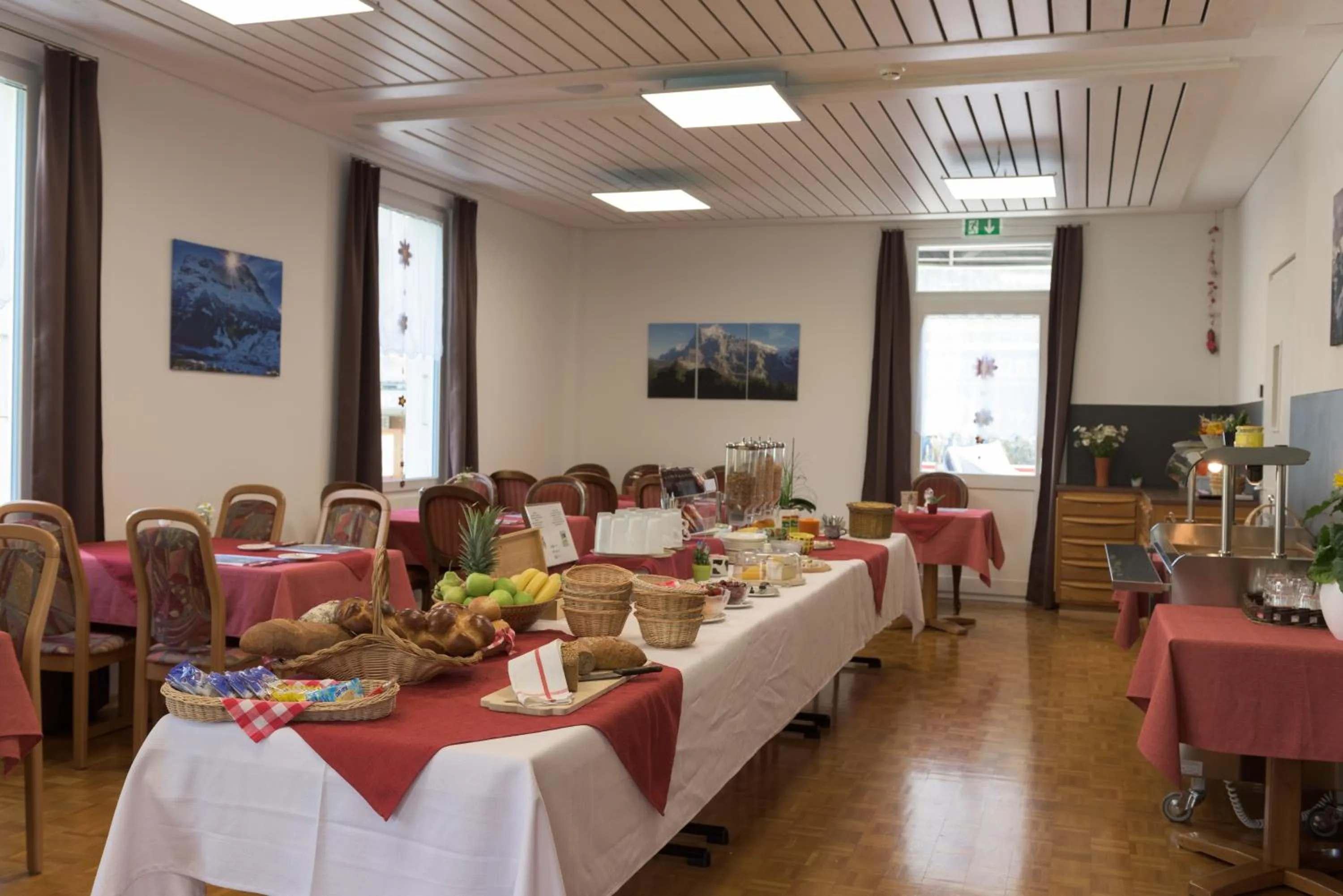 Restaurant/places to eat in Hotel Bel-Air Eden