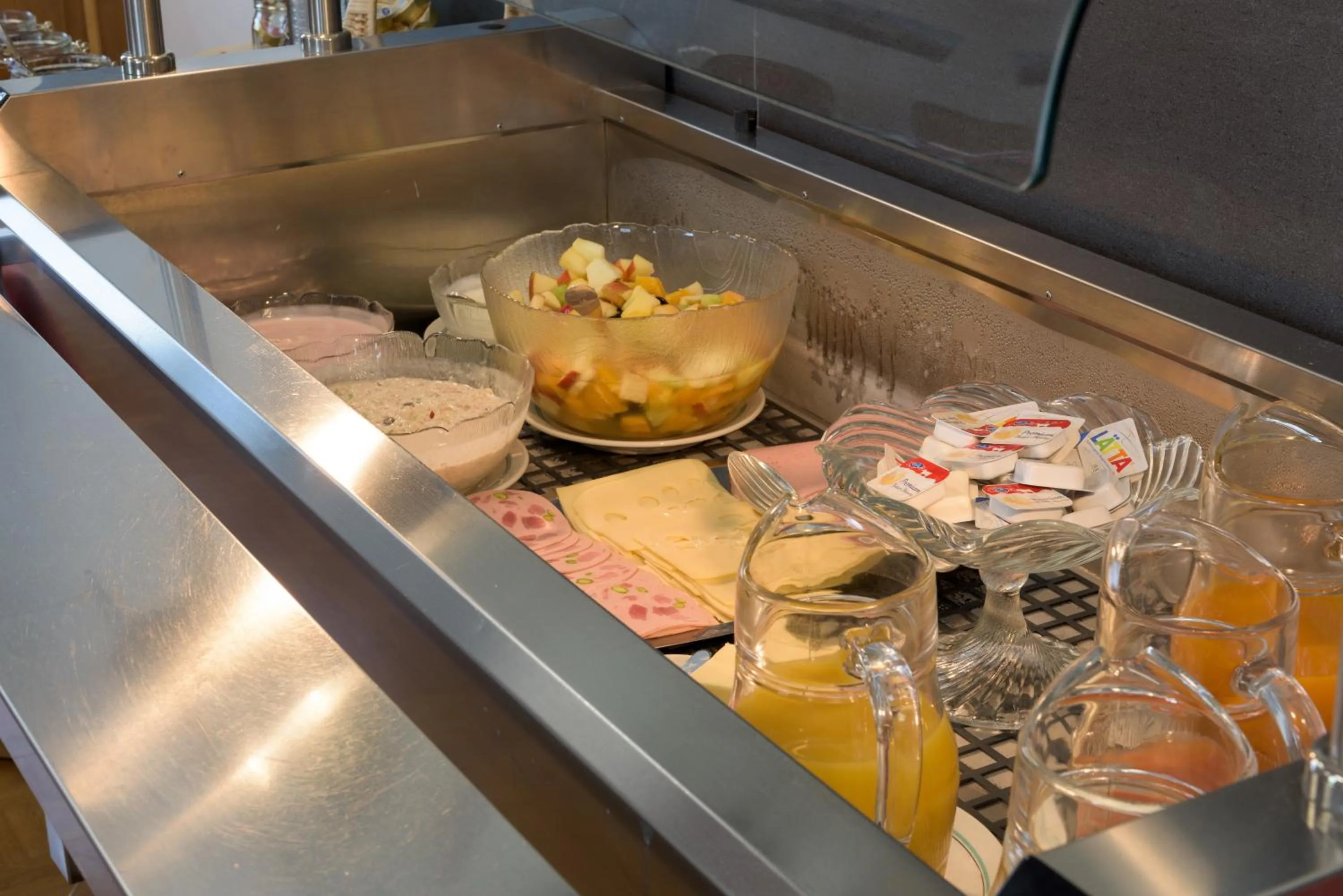 Restaurant/places to eat in Hotel Bel-Air Eden