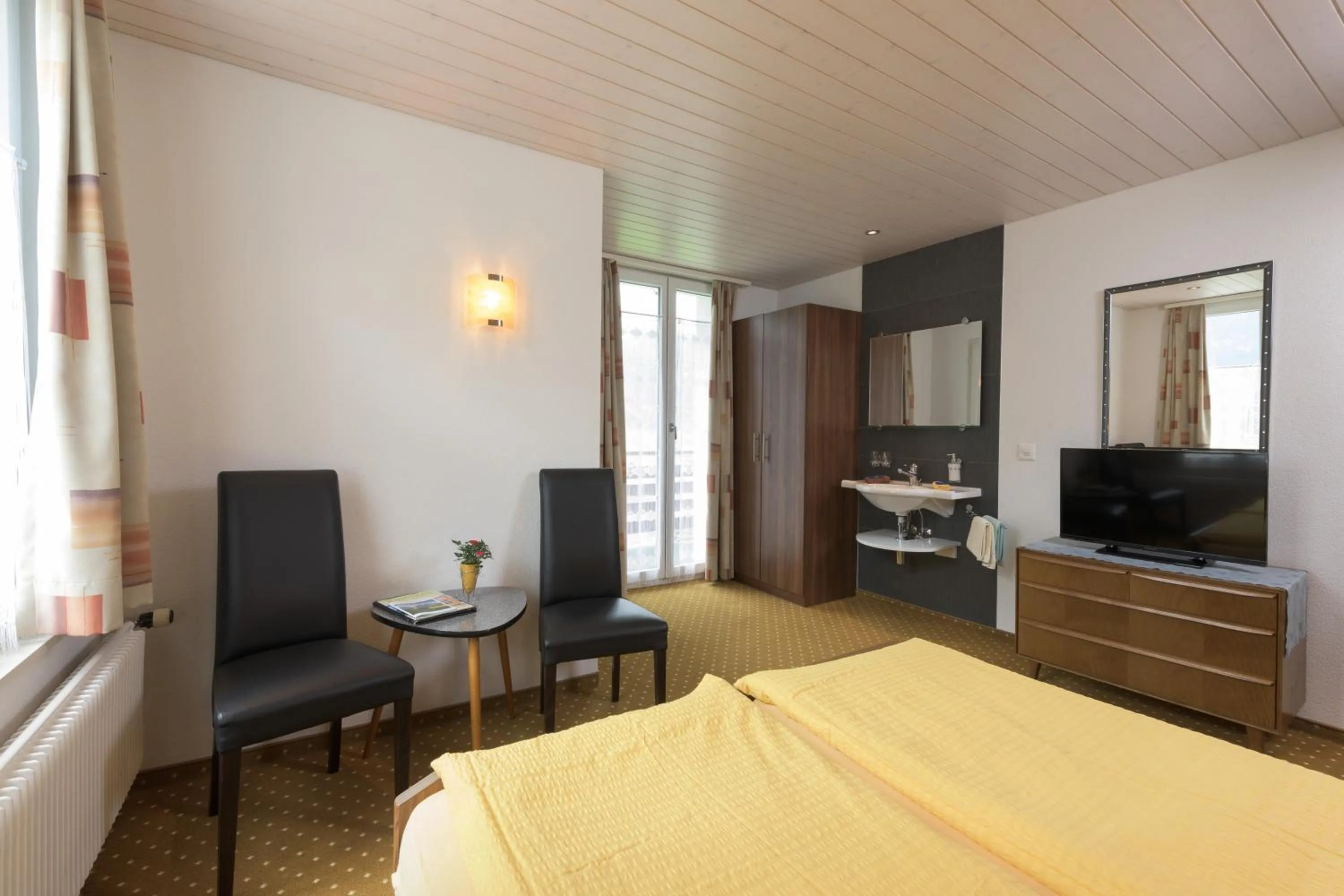 Photo of the whole room, Bed in Hotel Bel-Air Eden