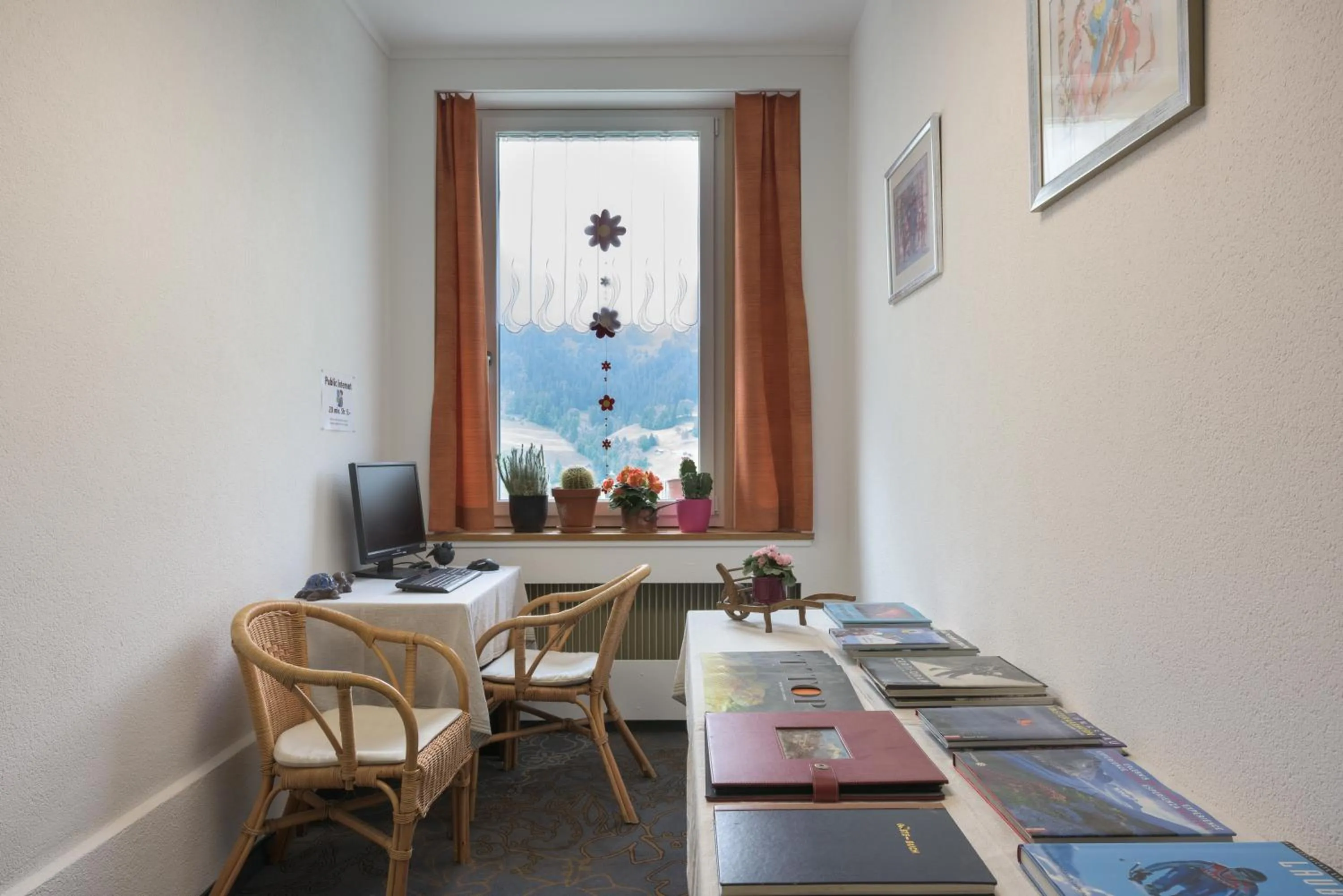 Area and facilities in Hotel Bel-Air Eden