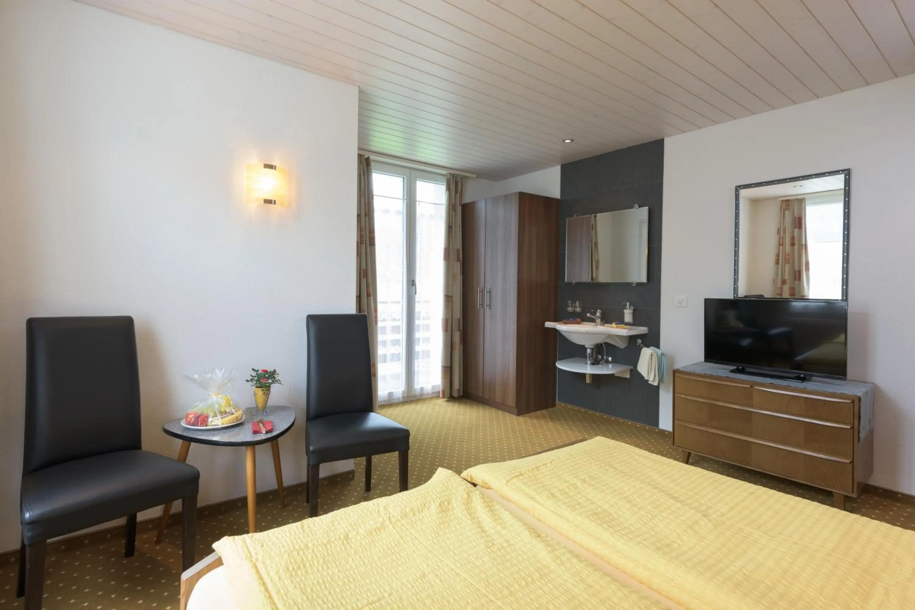 Photo of the whole room, Bed in Hotel Bel-Air Eden