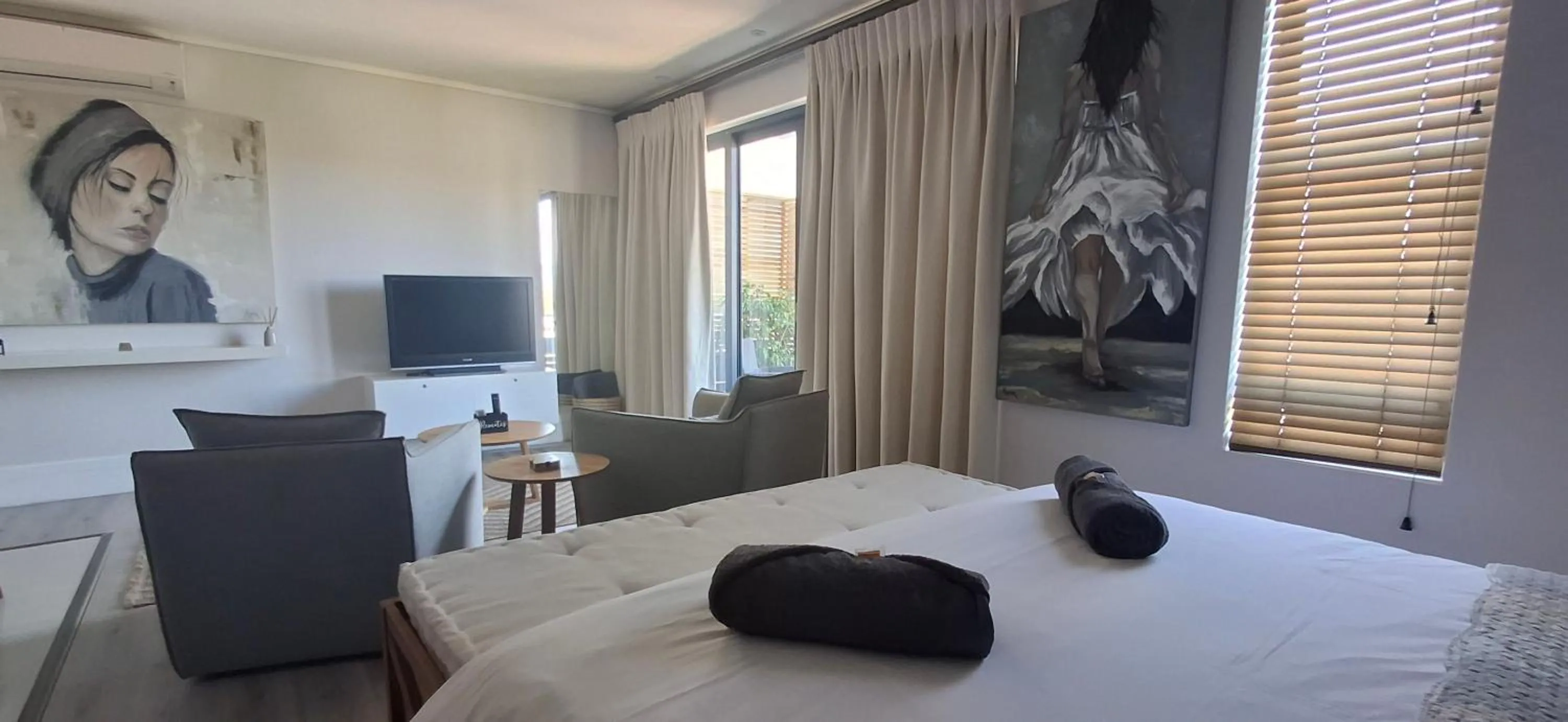 Bed in The Gallery on Gray